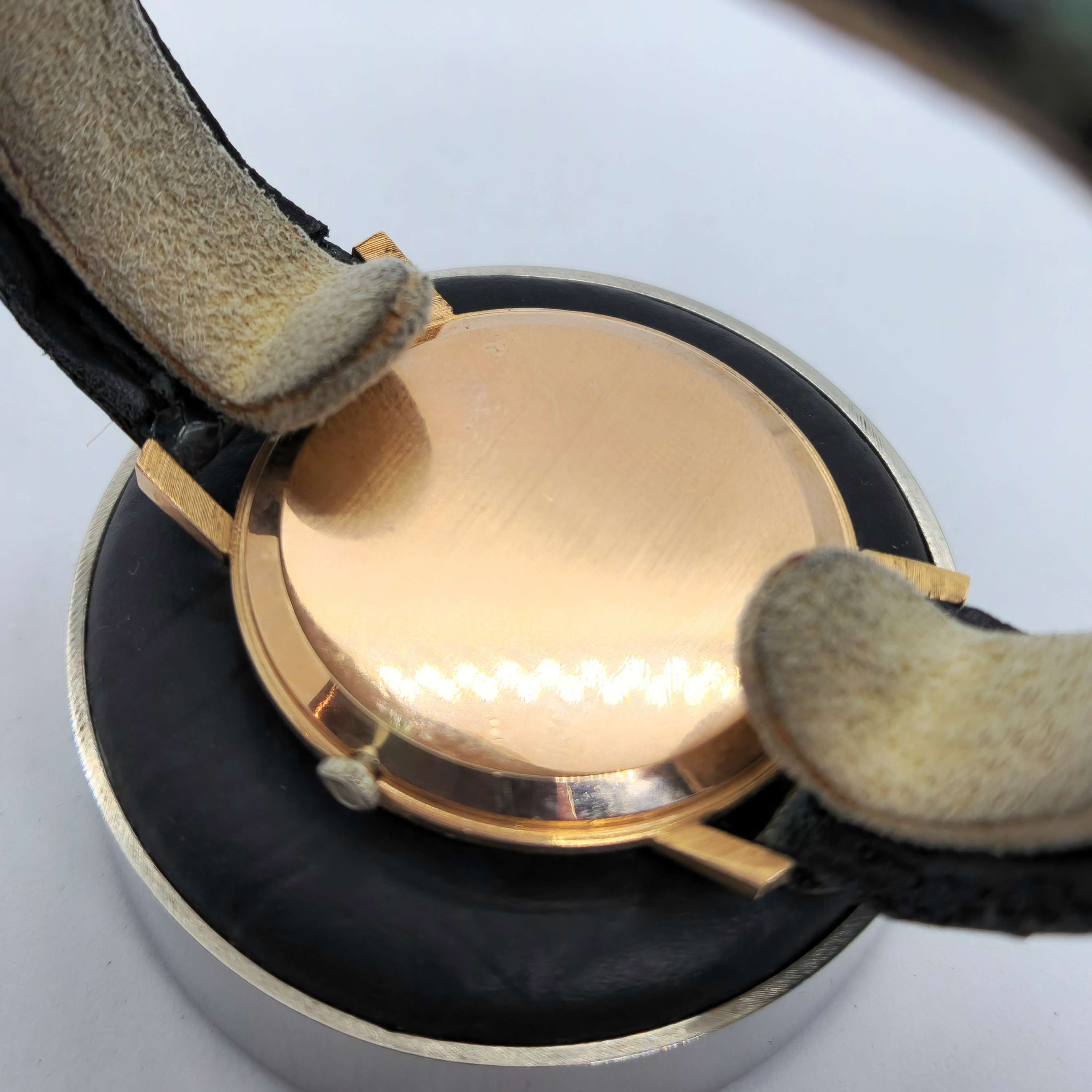 Universal Geneve Oro Cuerda — Joyería Recoleta