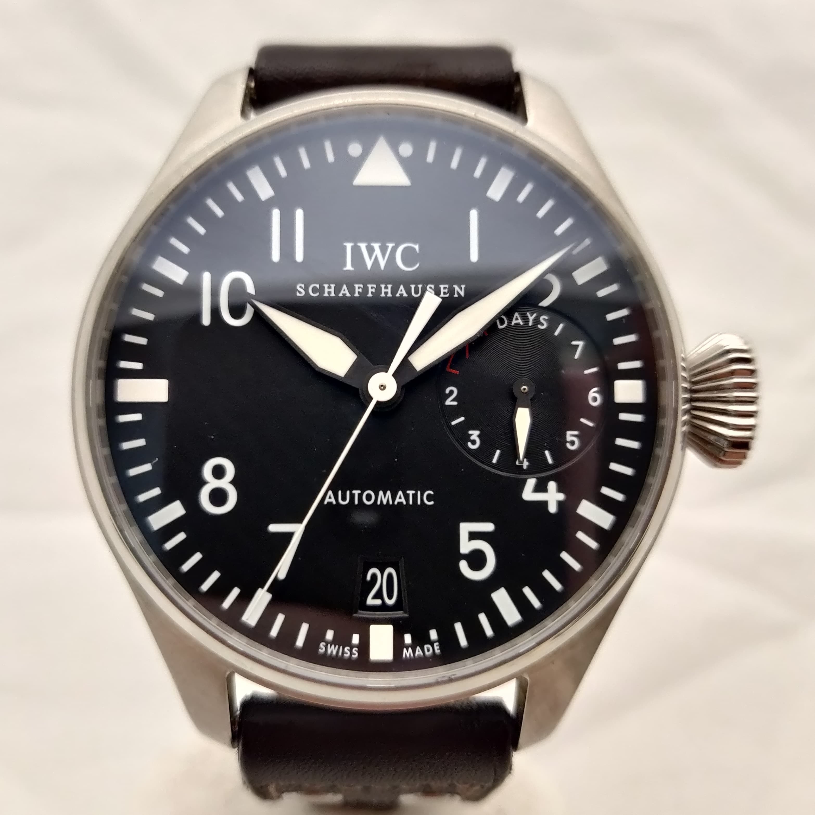 Reloj IWC Big Pilot 46mm acero automático esfera negra cuero marrón en Joyería Recoleta