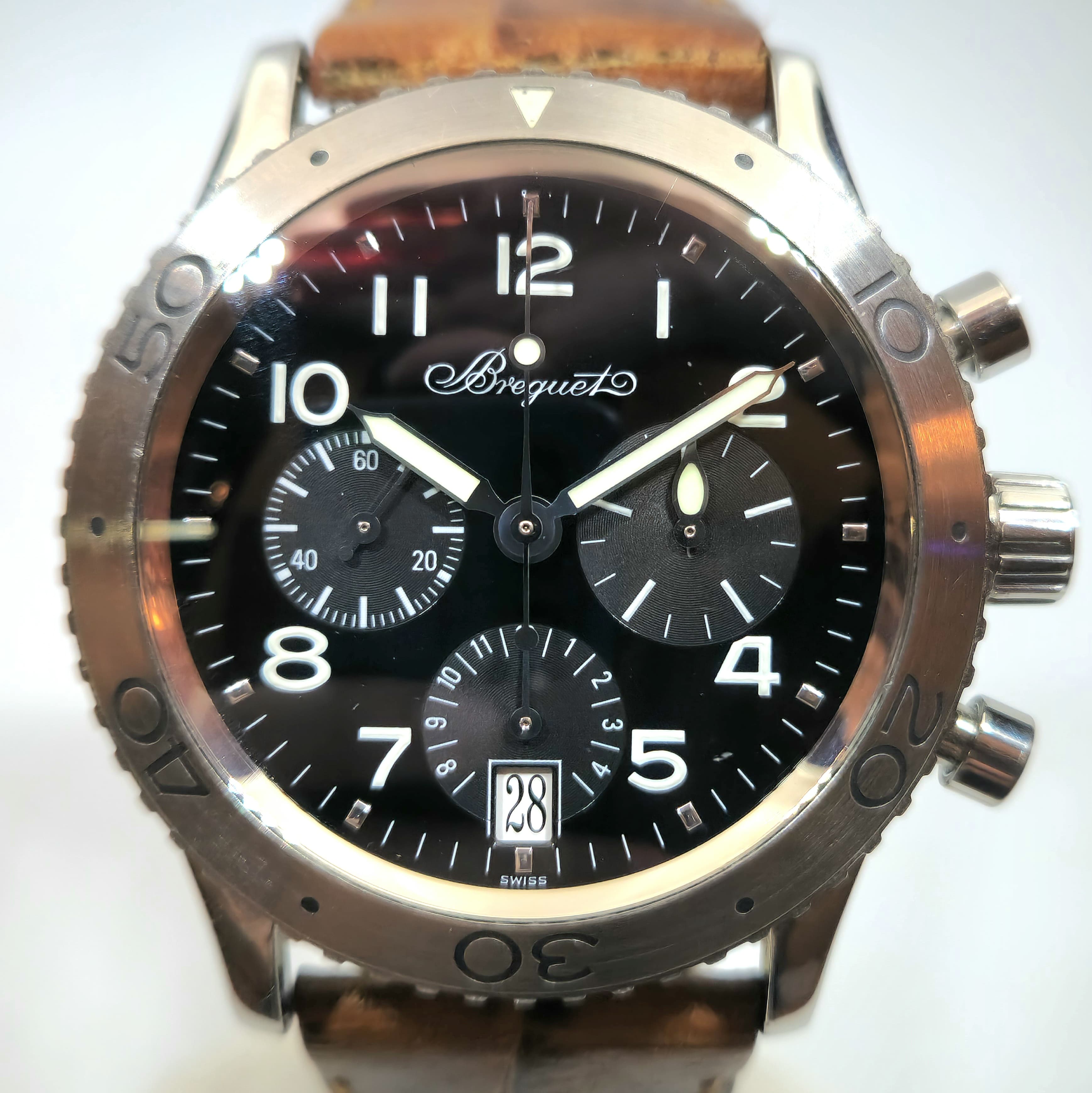 Reloj cronógrafo Breguet XX Transatlantique en acero con esfera negra y correa de cuero en Joyería Recoleta