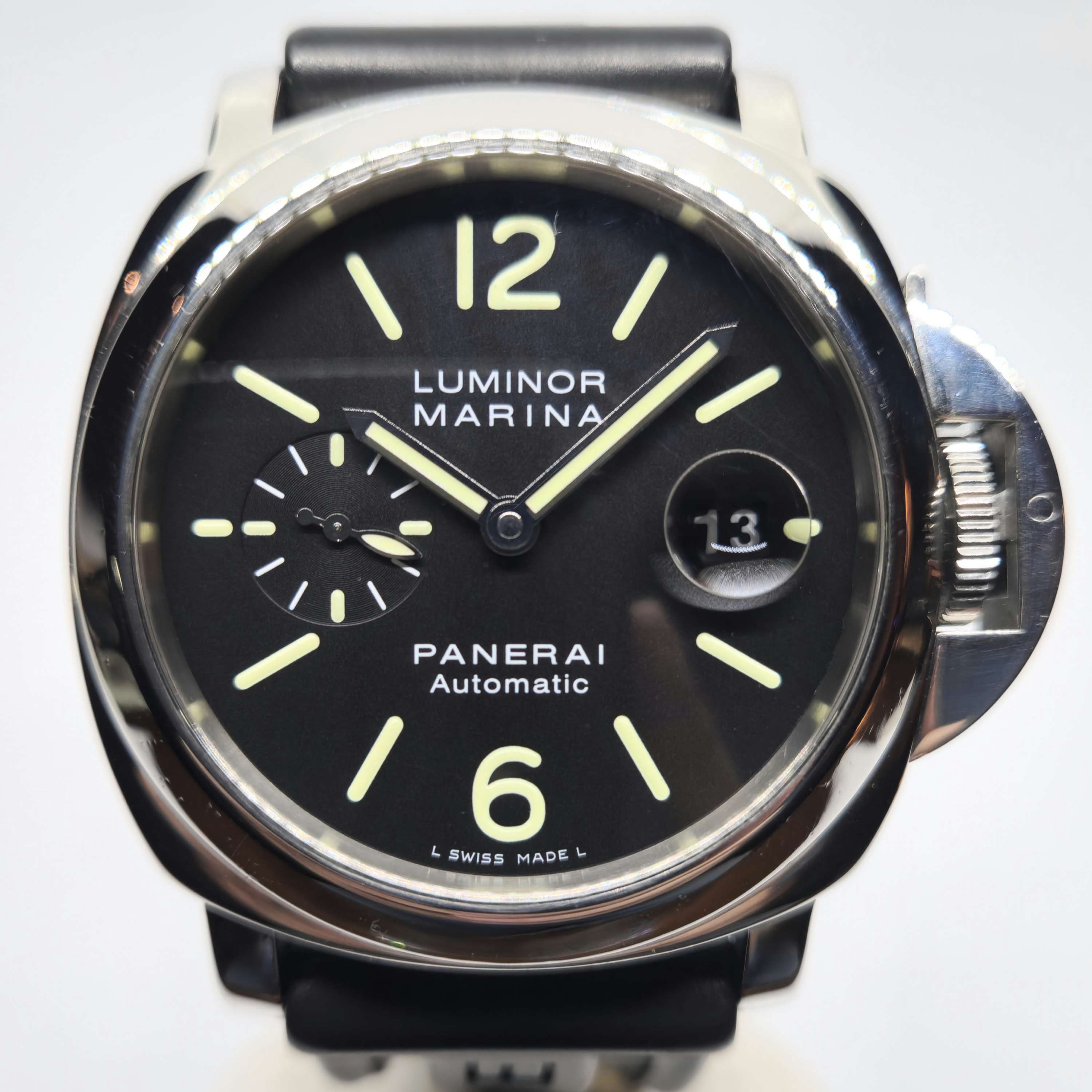 Reloj Panerai Luminor Marina automático en acero con dial negro y correa de caucho en Joyería Recoleta