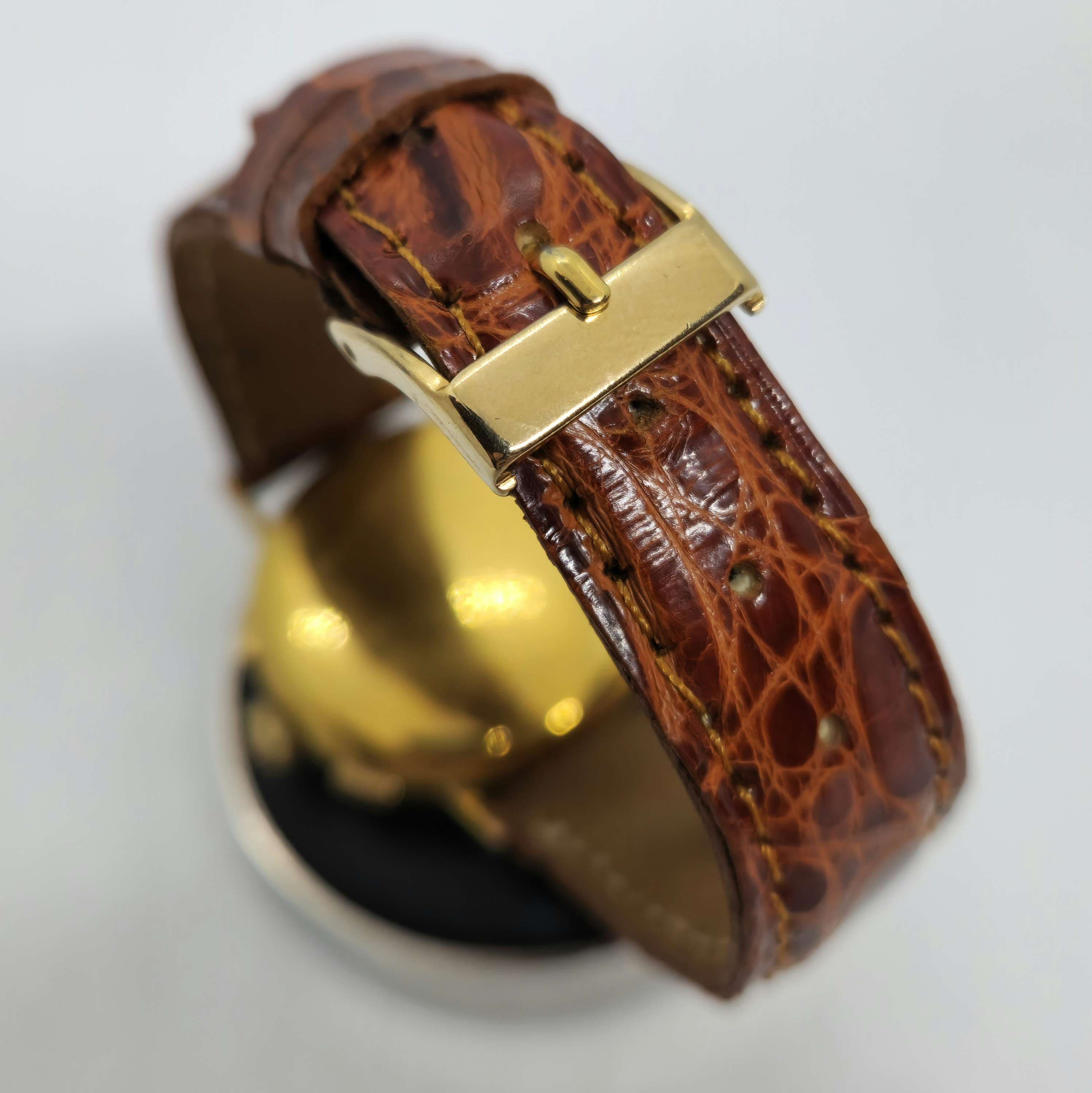 Venus Cronógrafo Oro — Joyería Recoleta