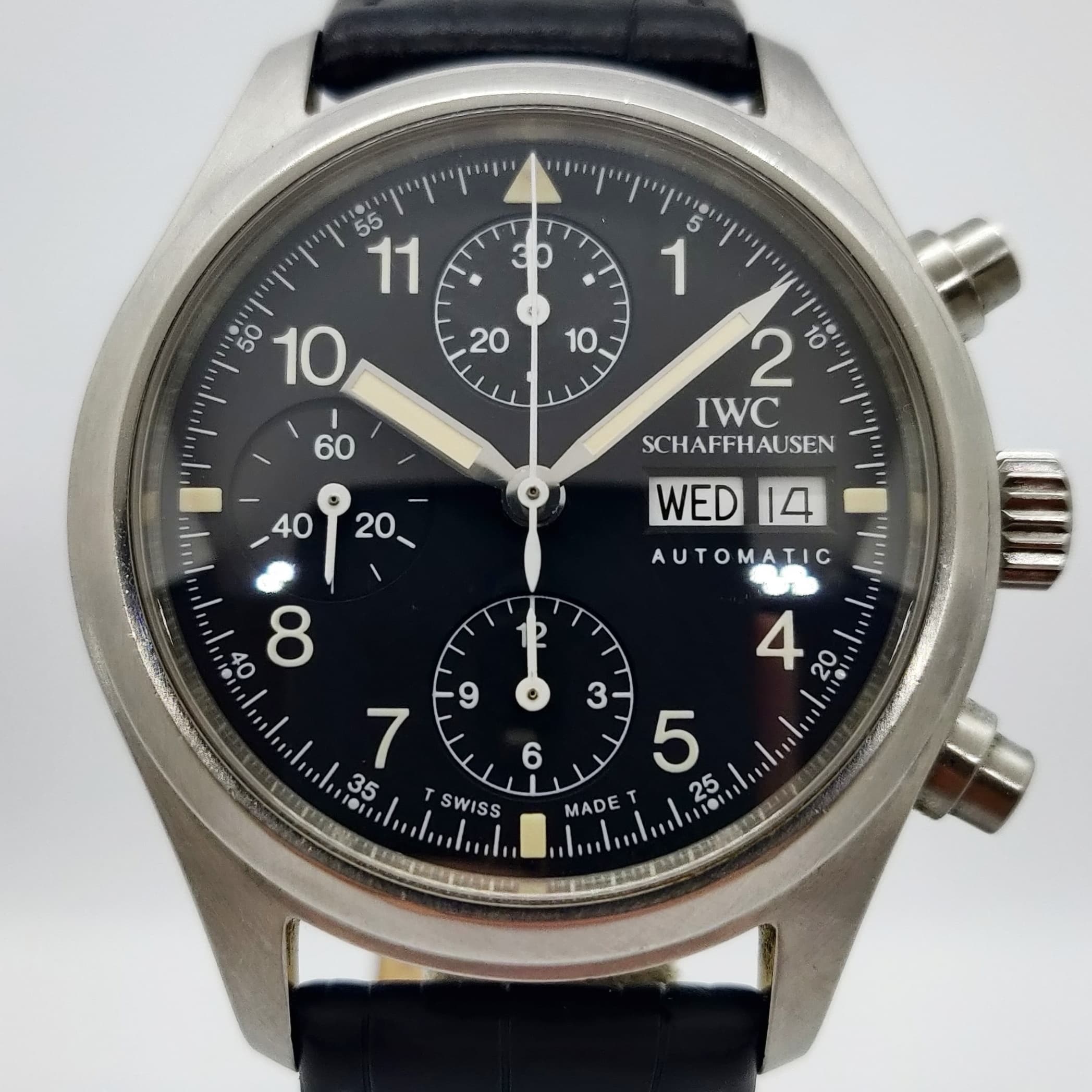 Reloj IWC Schaffhausen Pilot 39mm acero inoxidable cronógrafo automático negro en Joyería Recoleta
