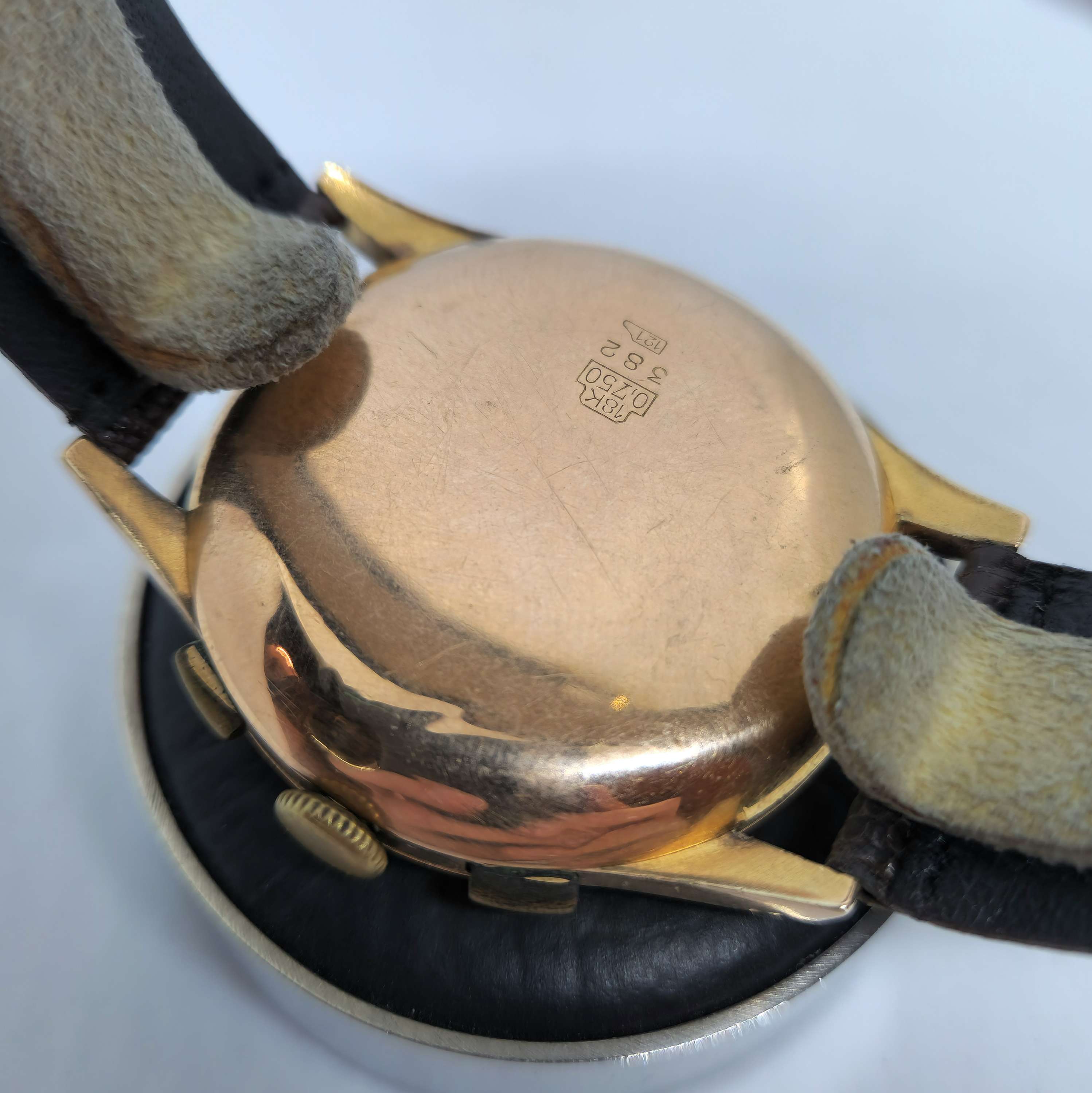 Aurora Cronógrafo Oro — Joyería Recoleta