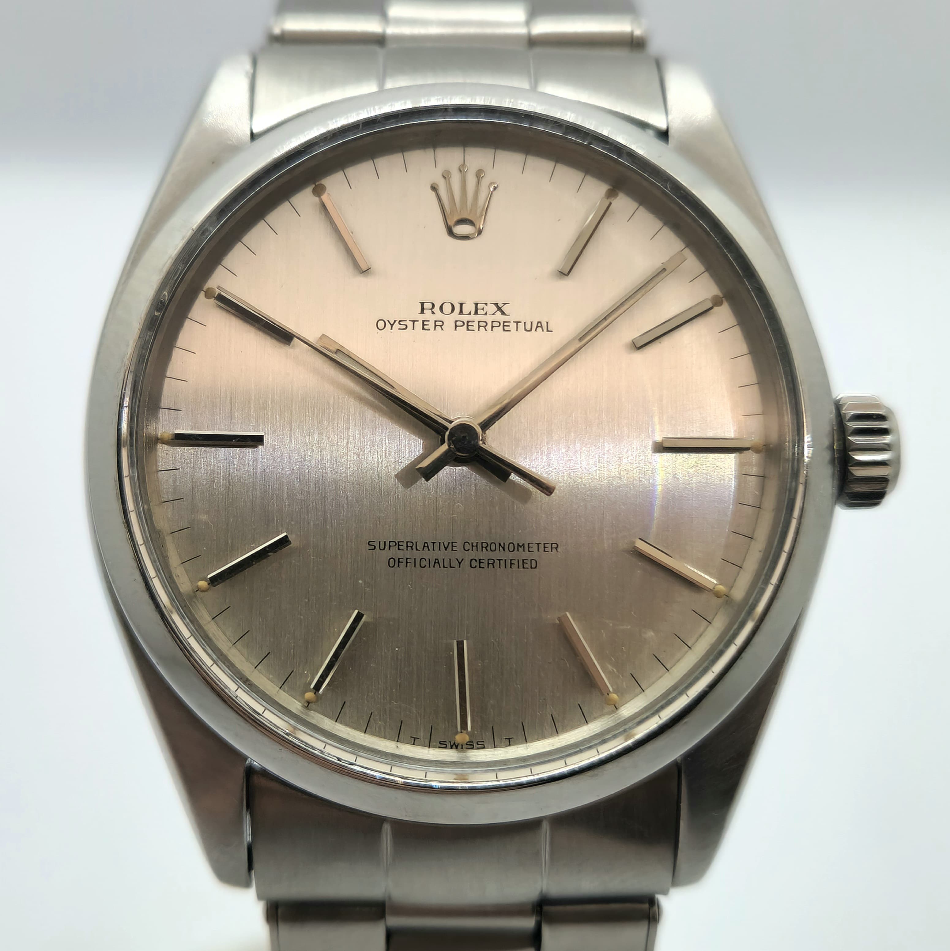 Reloj Rolex Oyster Perpetual acero inoxidable esfera plateada satinada en Joyería Recoleta