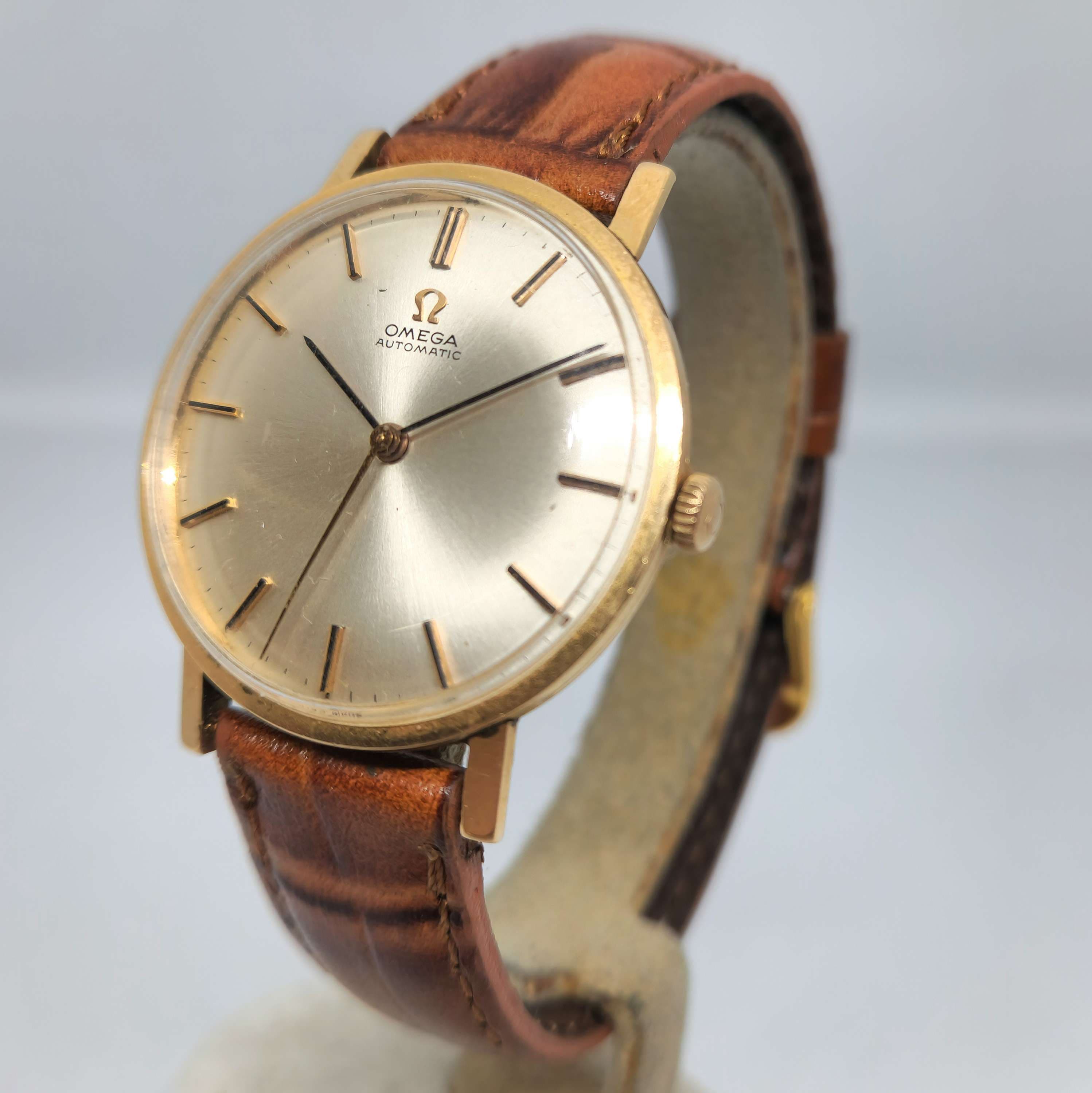 Omega Automatic Oro — Joyería Recoleta