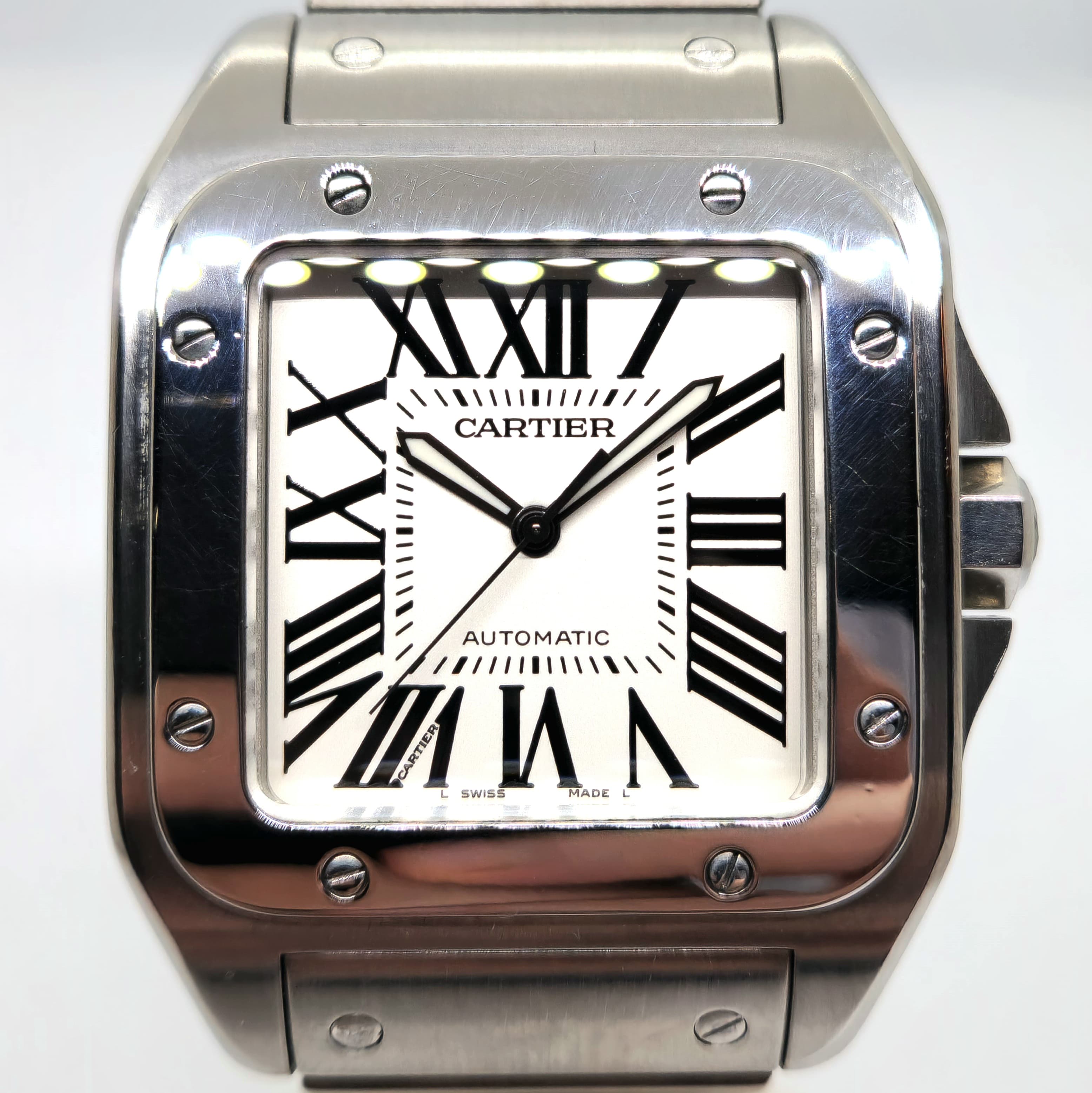 Reloj Cartier Santos 100 XL automático en acero inoxidable con esfera blanca y numerales romanos en Joyería Recoleta