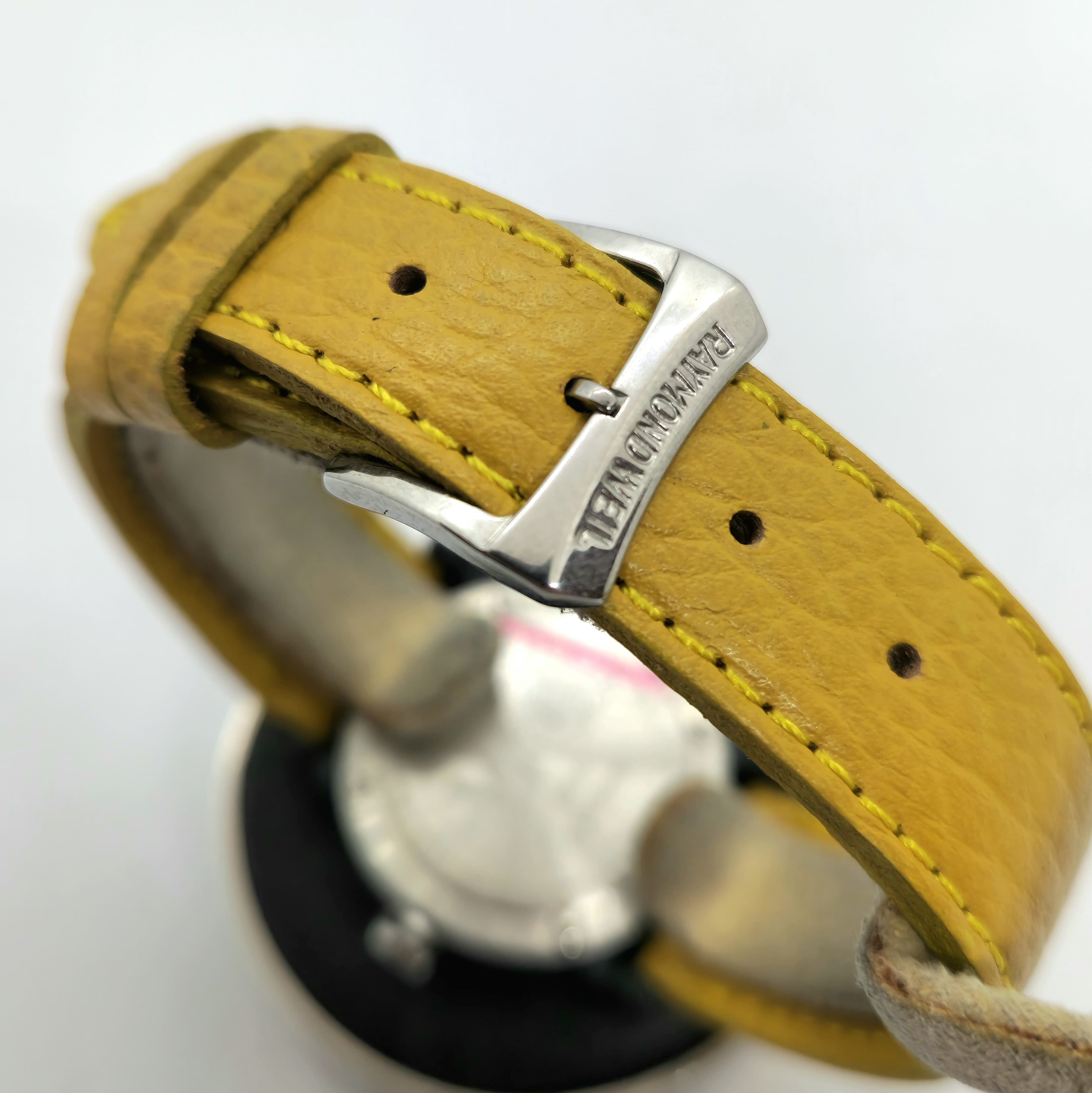 Raymond Weil W1 Amarillo — Joyería Recoleta