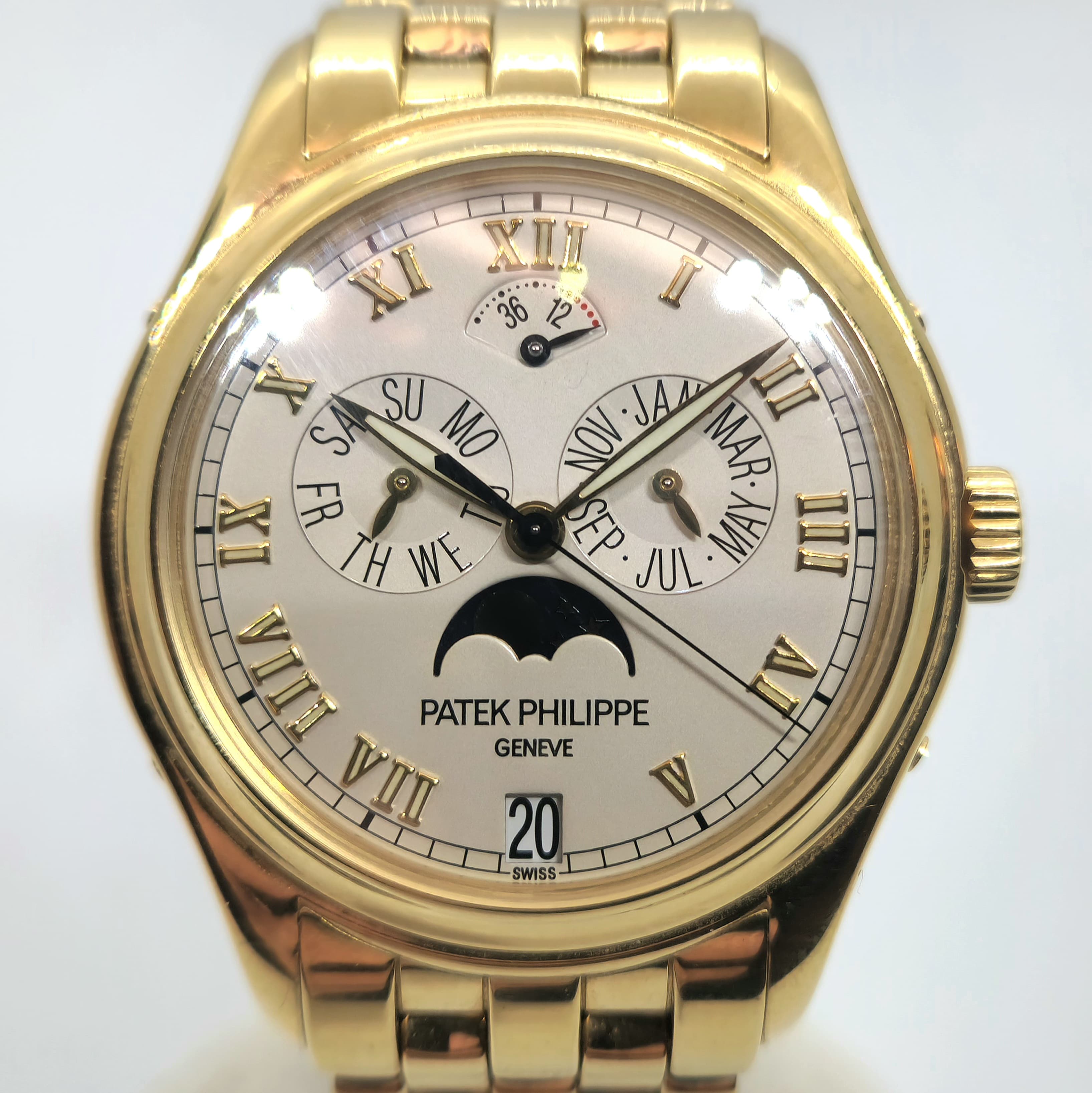 Reloj Patek Philippe ref. 5036 en oro amarillo con calendario perpetuo y fase lunar en Joyería Recoleta.