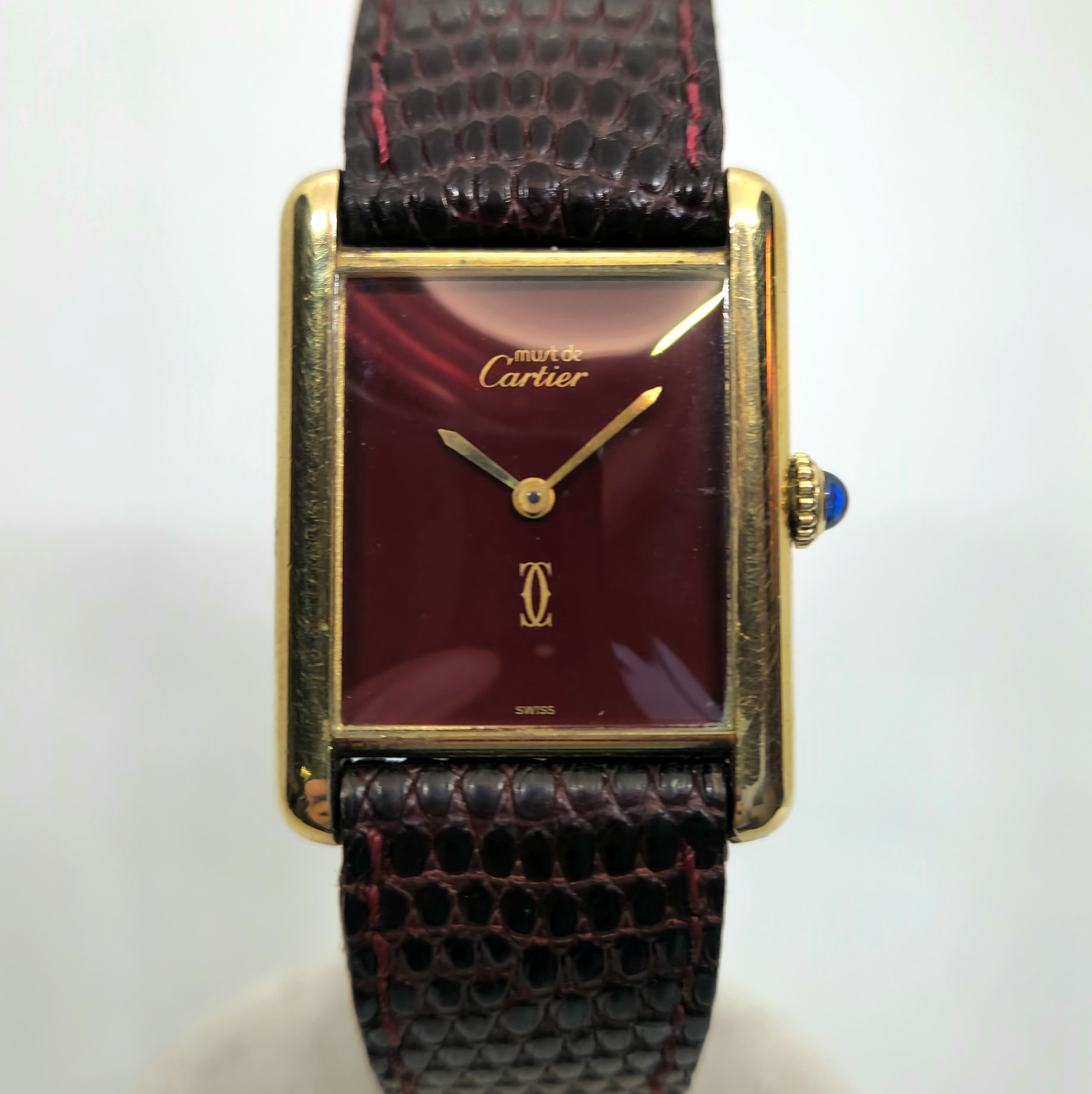 Reloj Must de Cartier Tank Vermeil con dial borgoña y correa de lagarto en Joyería Recoleta