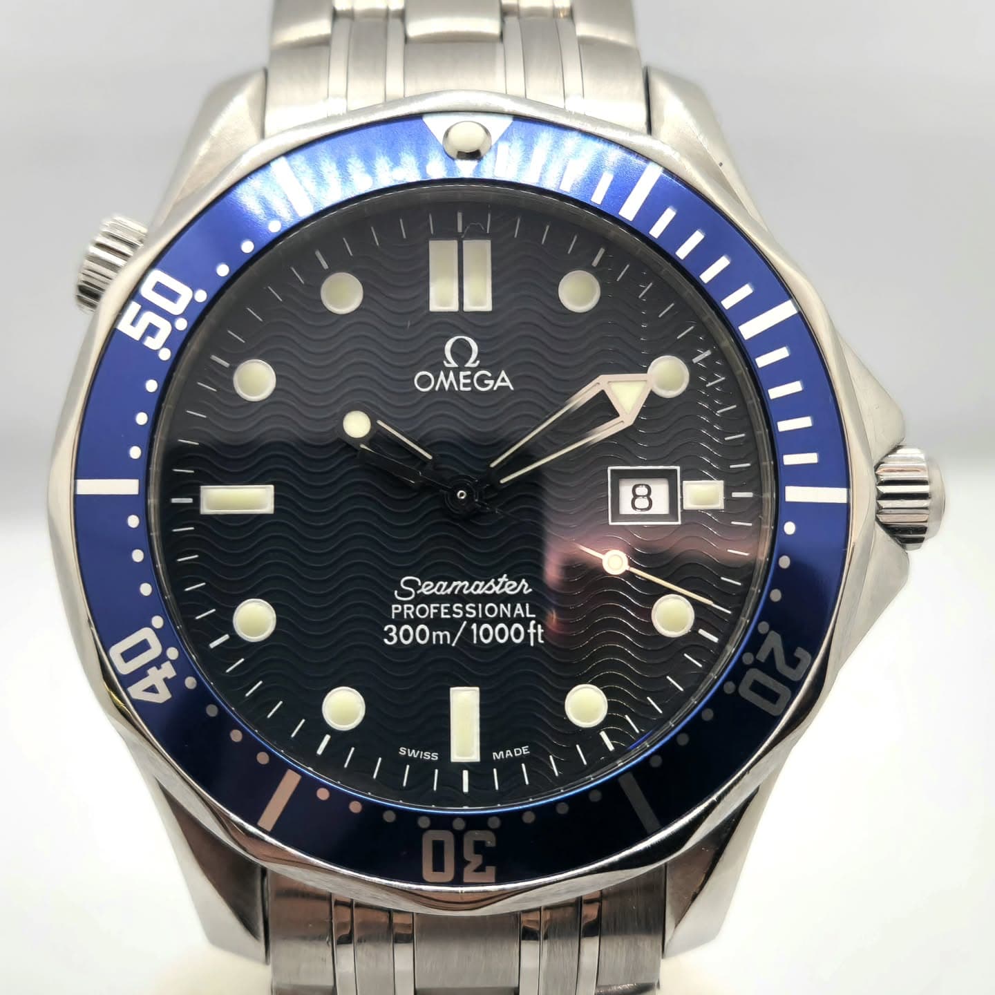 Reloj Omega Seamaster Professional 300m acero con bisel azul y esfera wave en Joyería Recoleta