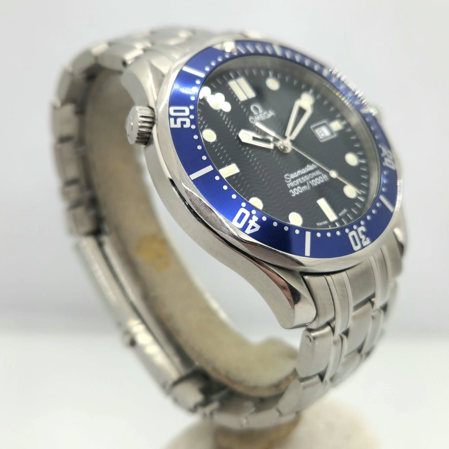 Omega Seamaster James Bond 41 — Joyería Recoleta
