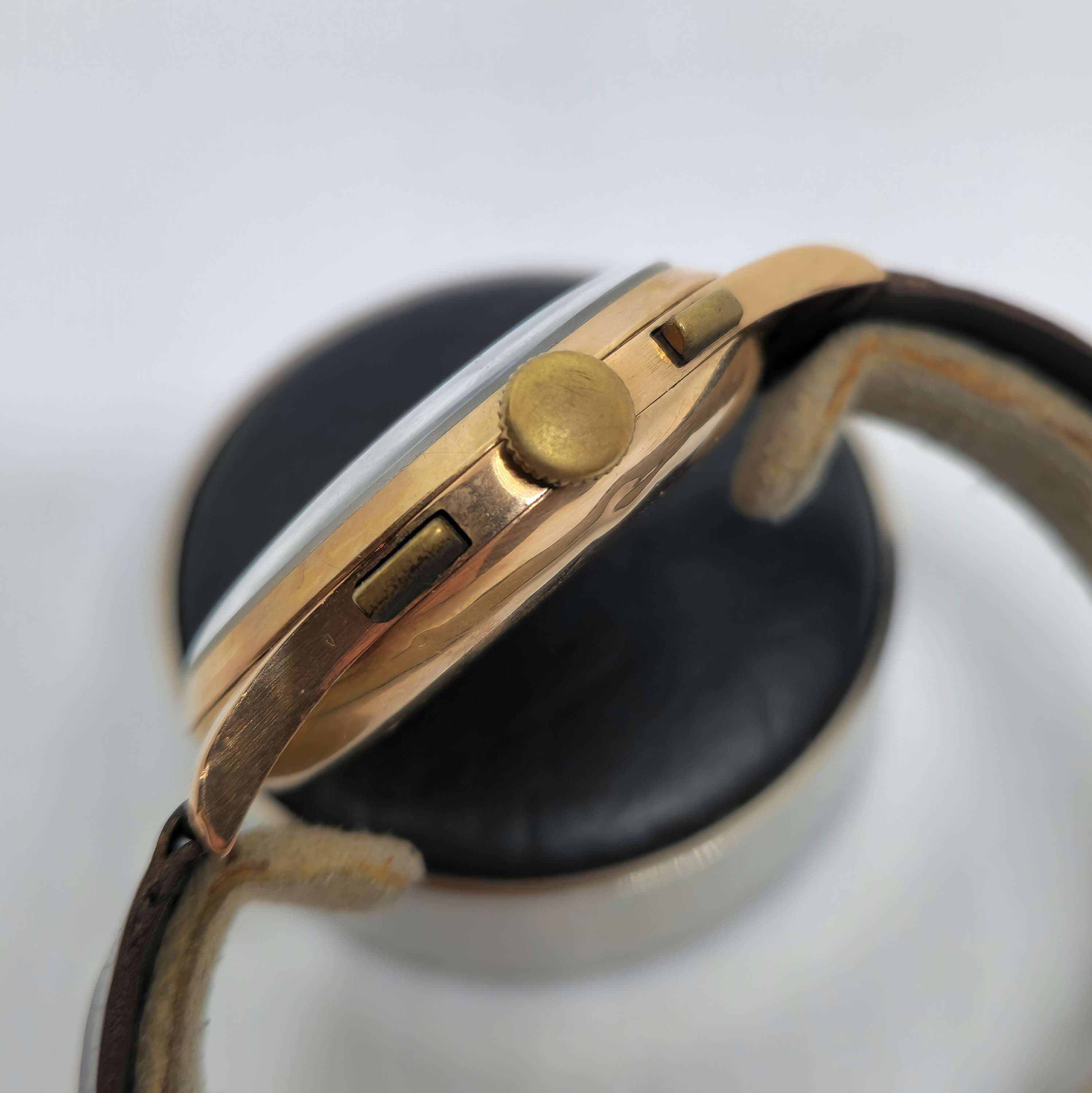 Aurora Cronógrafo Oro — Joyería Recoleta