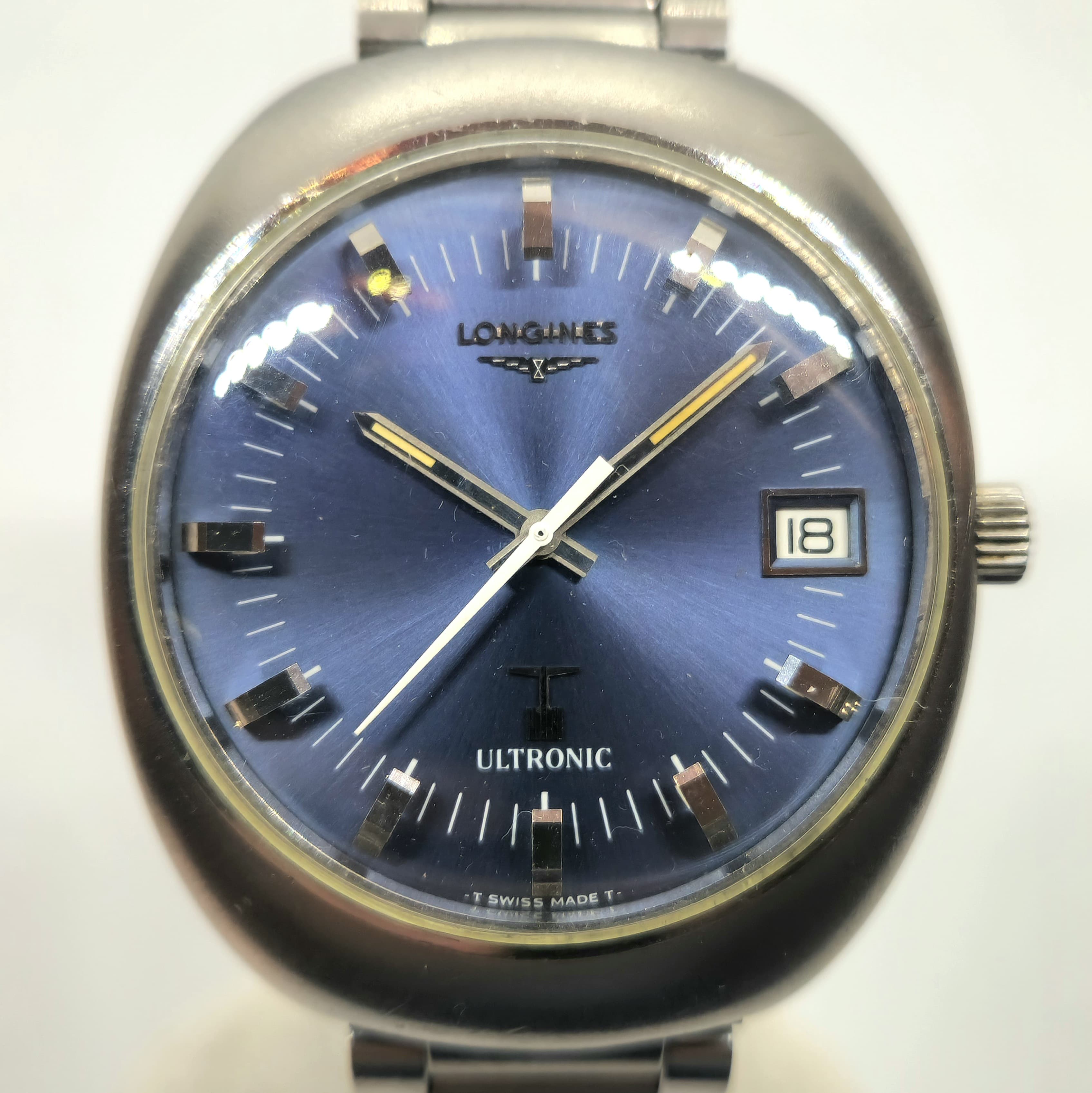 Reloj Longines Ultronic vintage en acero con esfera azul sunray y fecha en Joyería Recoleta