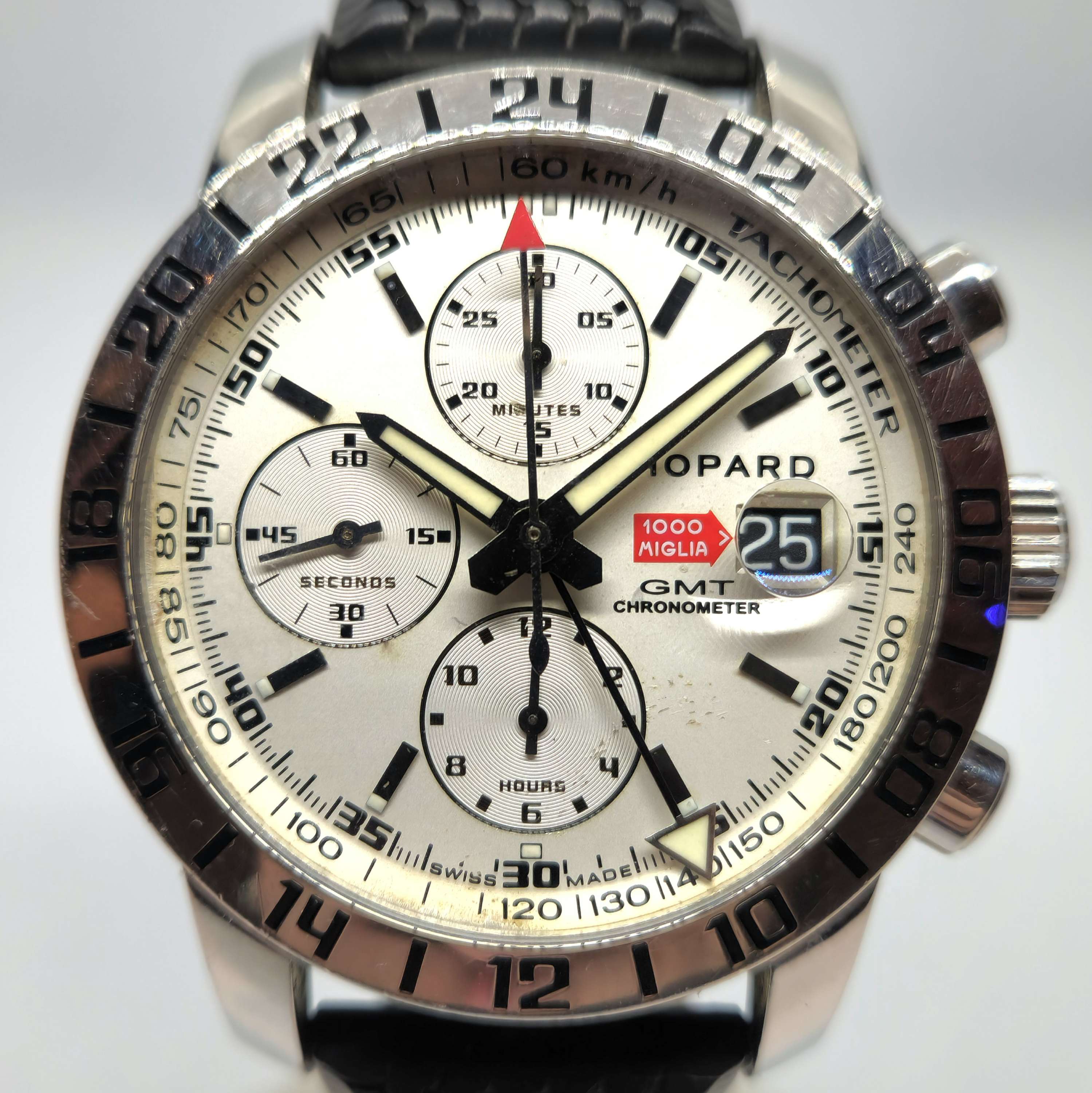 Reloj cronógrafo Chopard Mille Miglia GMT en acero con esfera plateada y correa de caucho en Joyería Recoleta