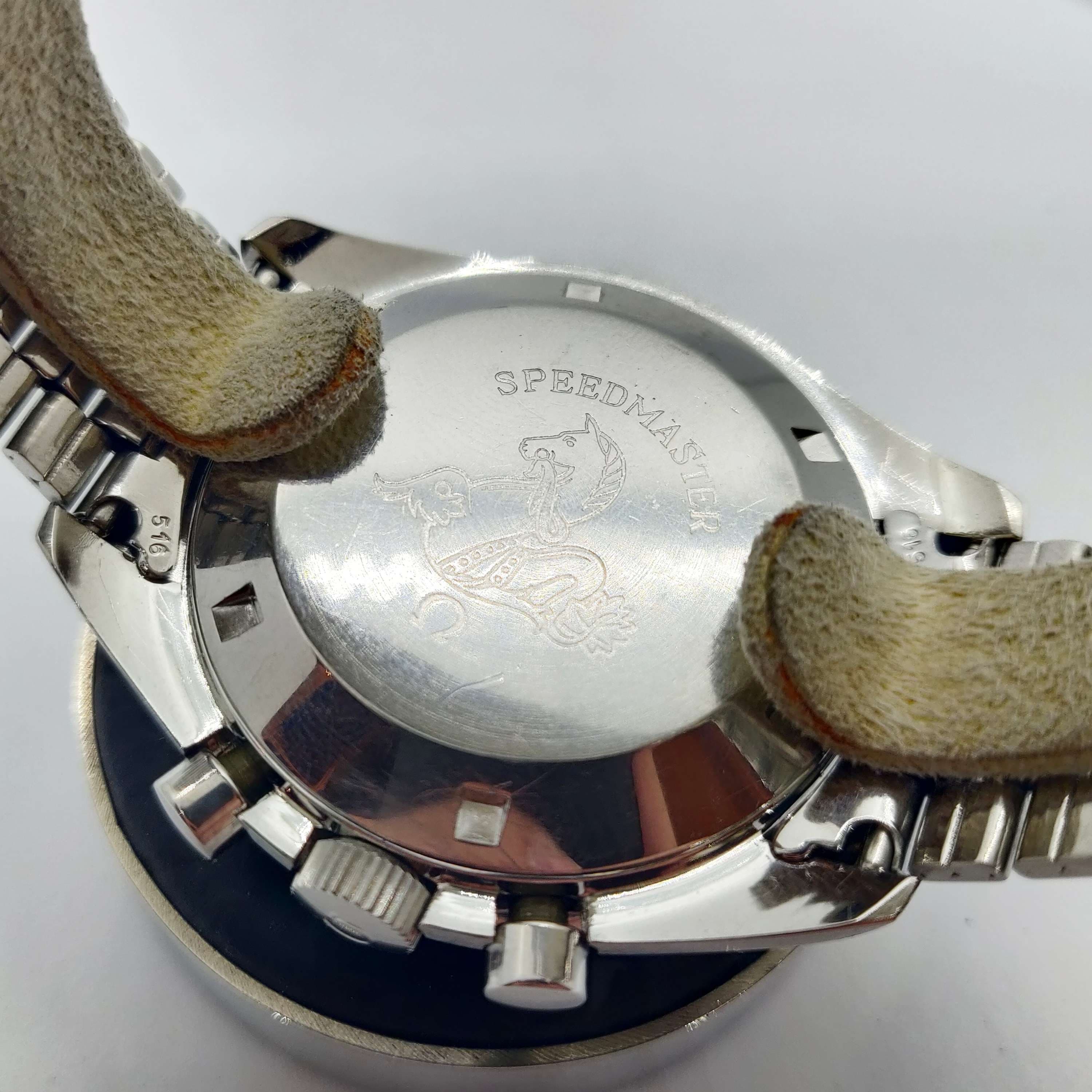 Omega Speedmaster Moonwatch 1960s — Joyería Recoleta