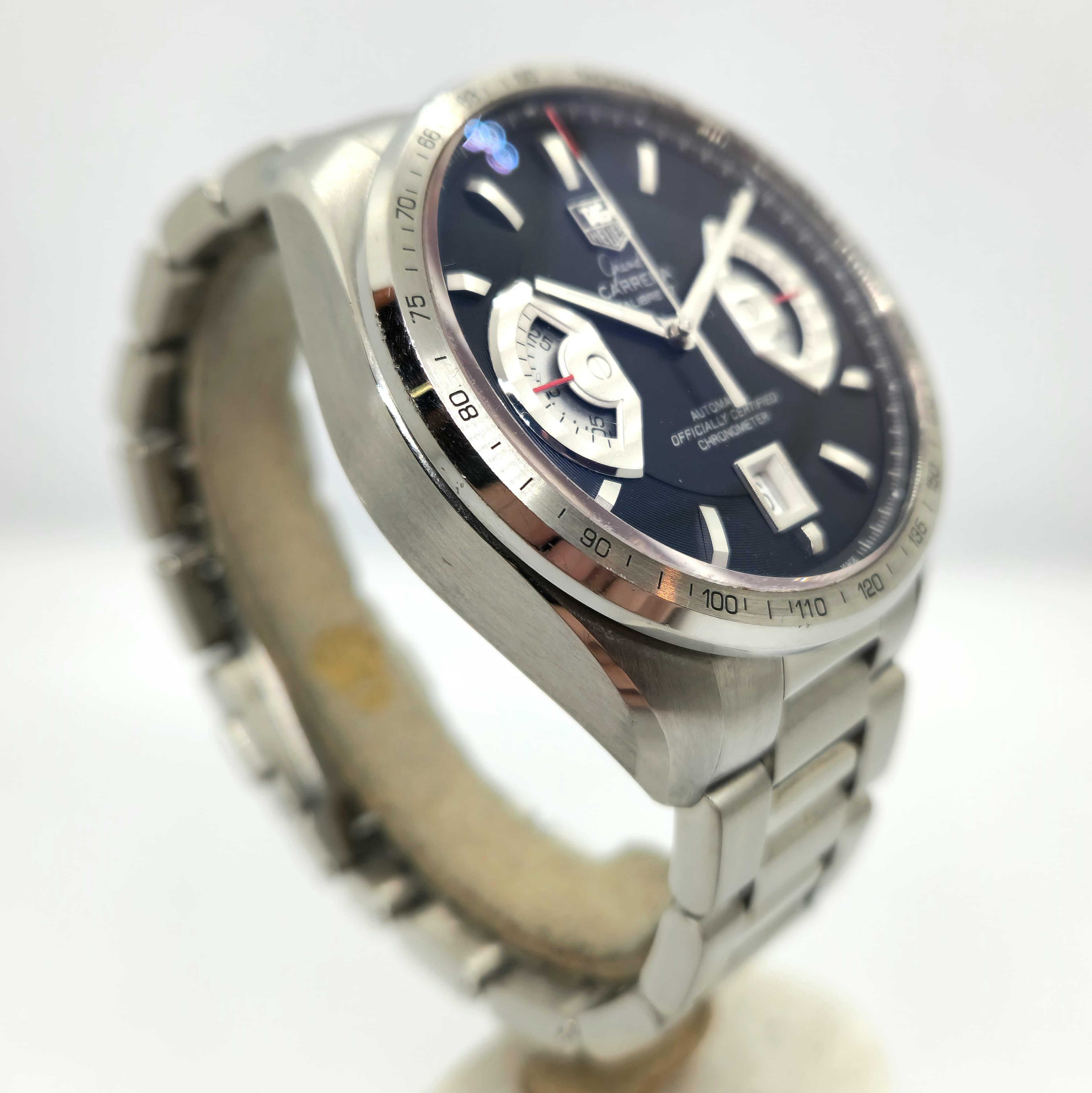 Reloj TAG Heuer Grand Carrera 17 en acero inoxidable con esfera negra y cronógrafo en Joyería Recoleta.