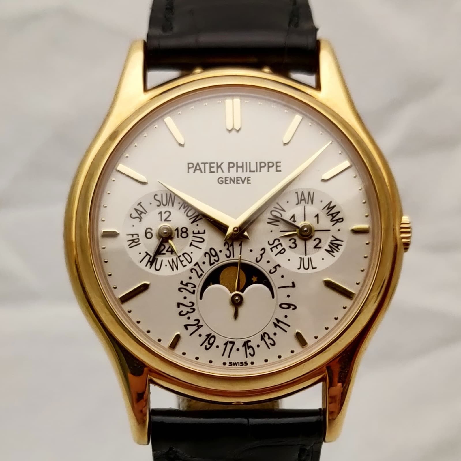 Reloj Patek Philippe Ref. 5140 oro amarillo con calendario perpetuo y fase lunar en Joyería Recoleta