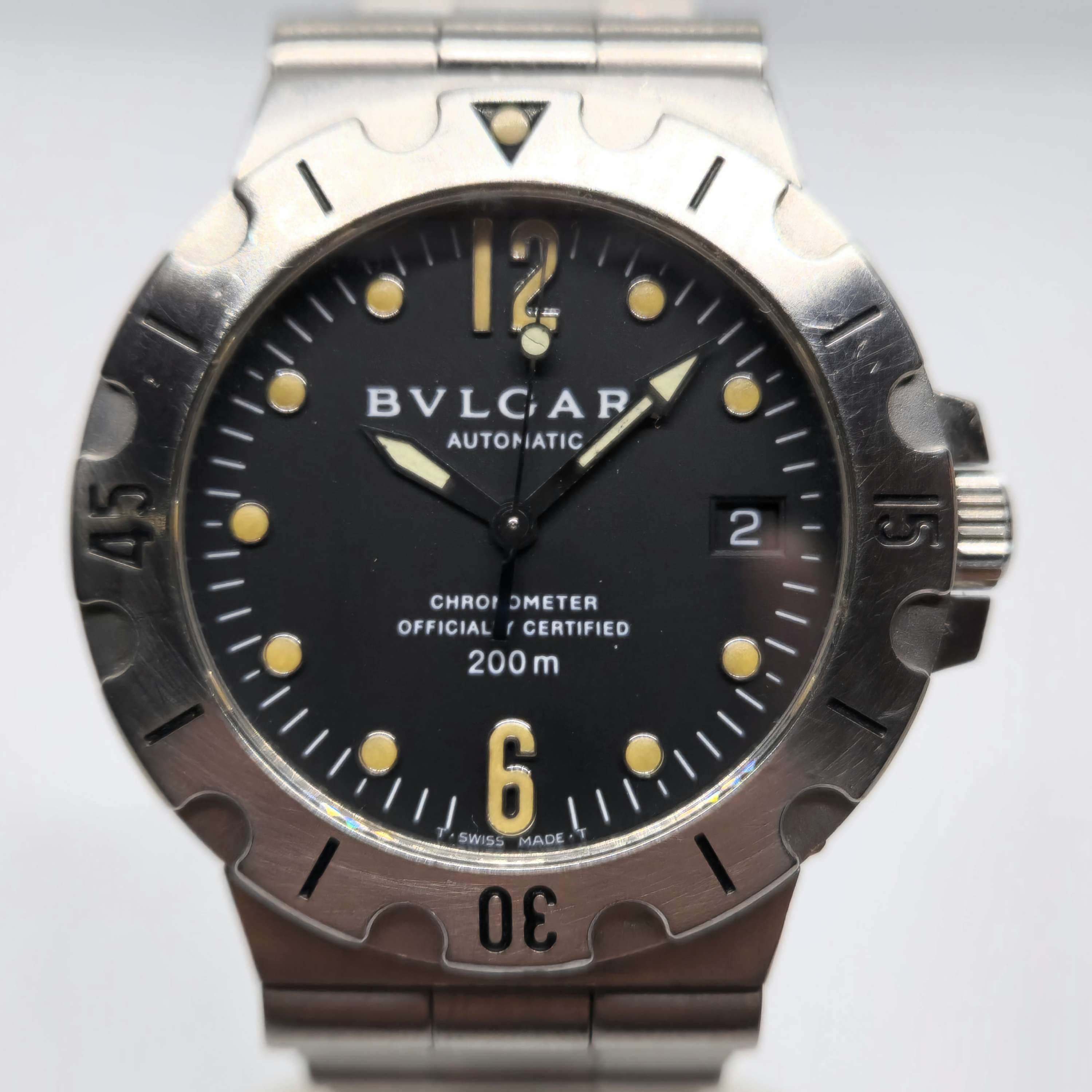 Reloj Bulgari Diagono Scuba automático en acero inoxidable con esfera negra y 200m en Joyería Recoleta