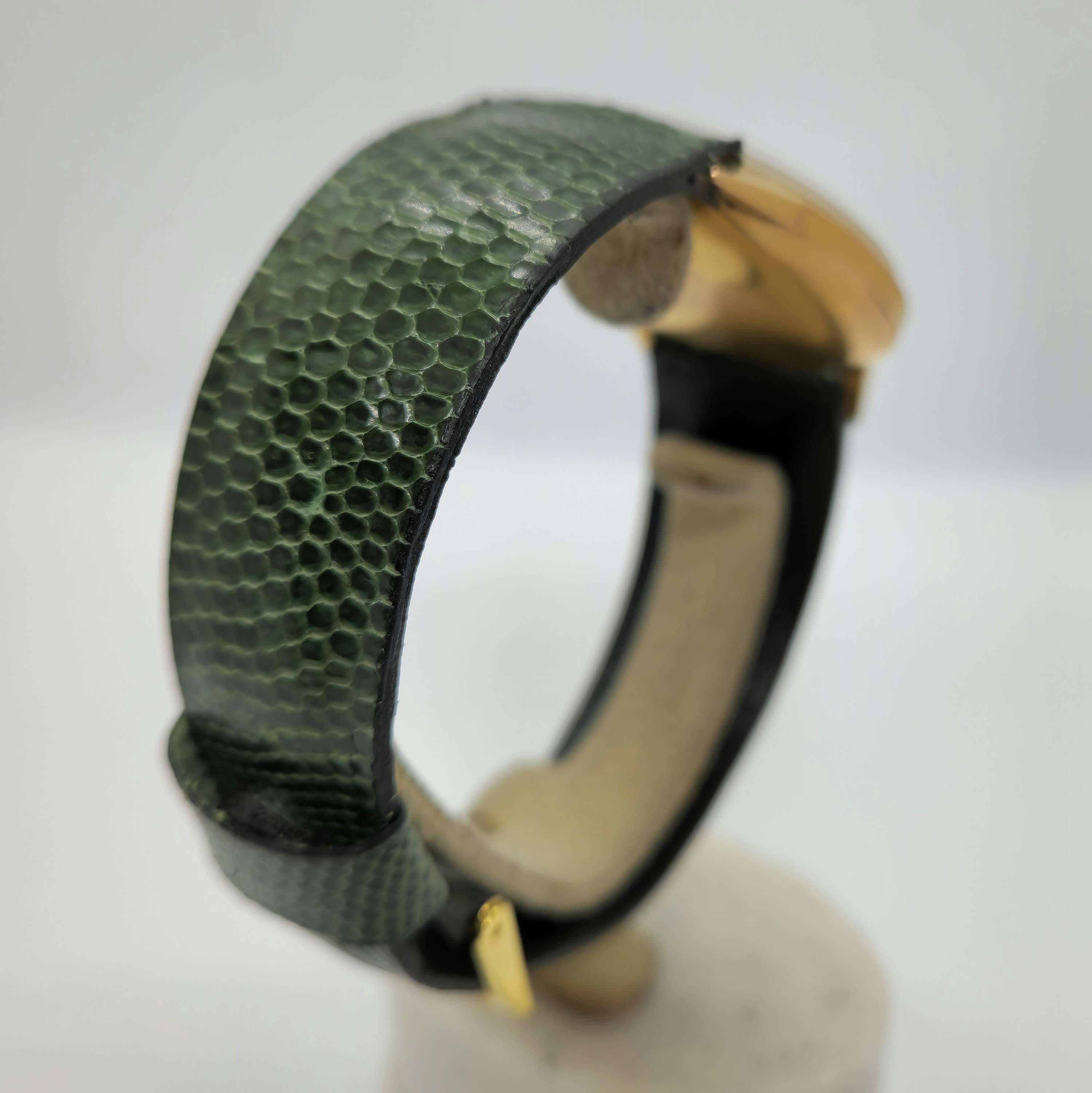 Movado Calatrava Oro — Joyería Recoleta