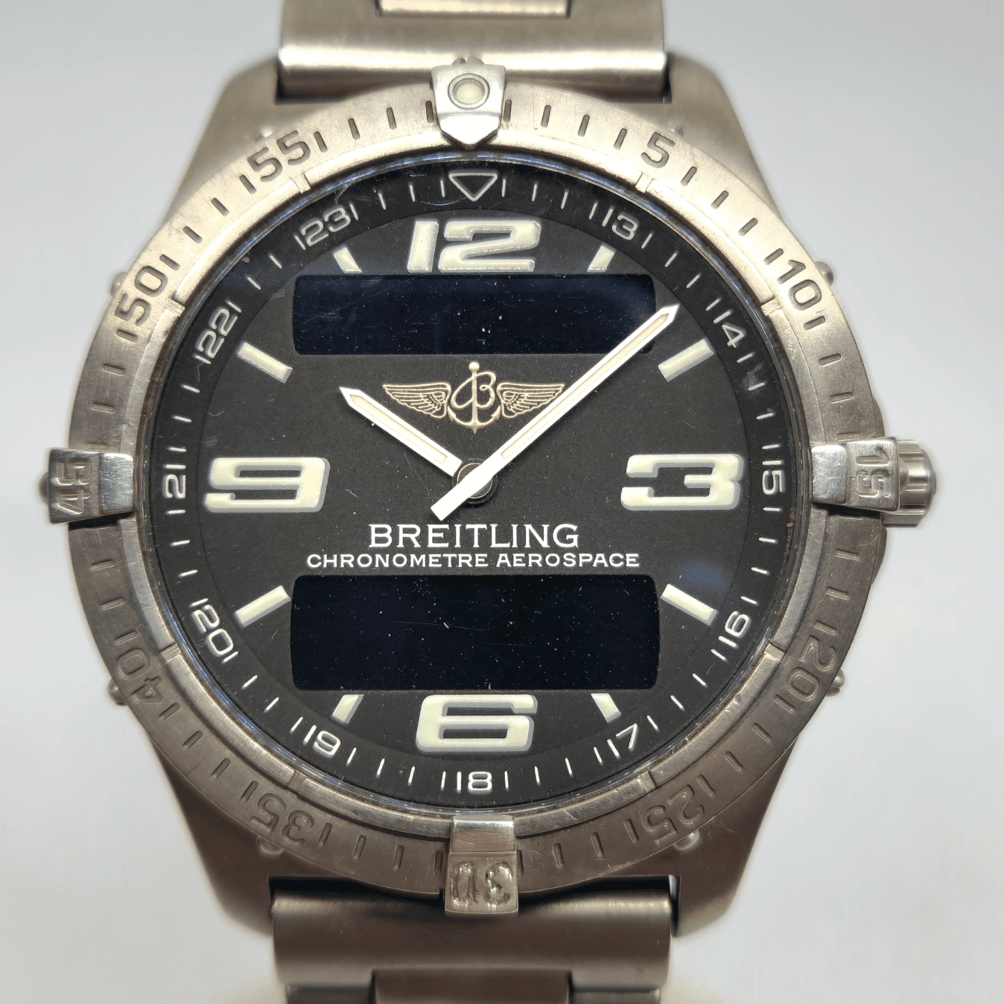 Reloj Breitling Aerospace Chronometre titanio ana-digi con esfera negra en Joyería Recoleta