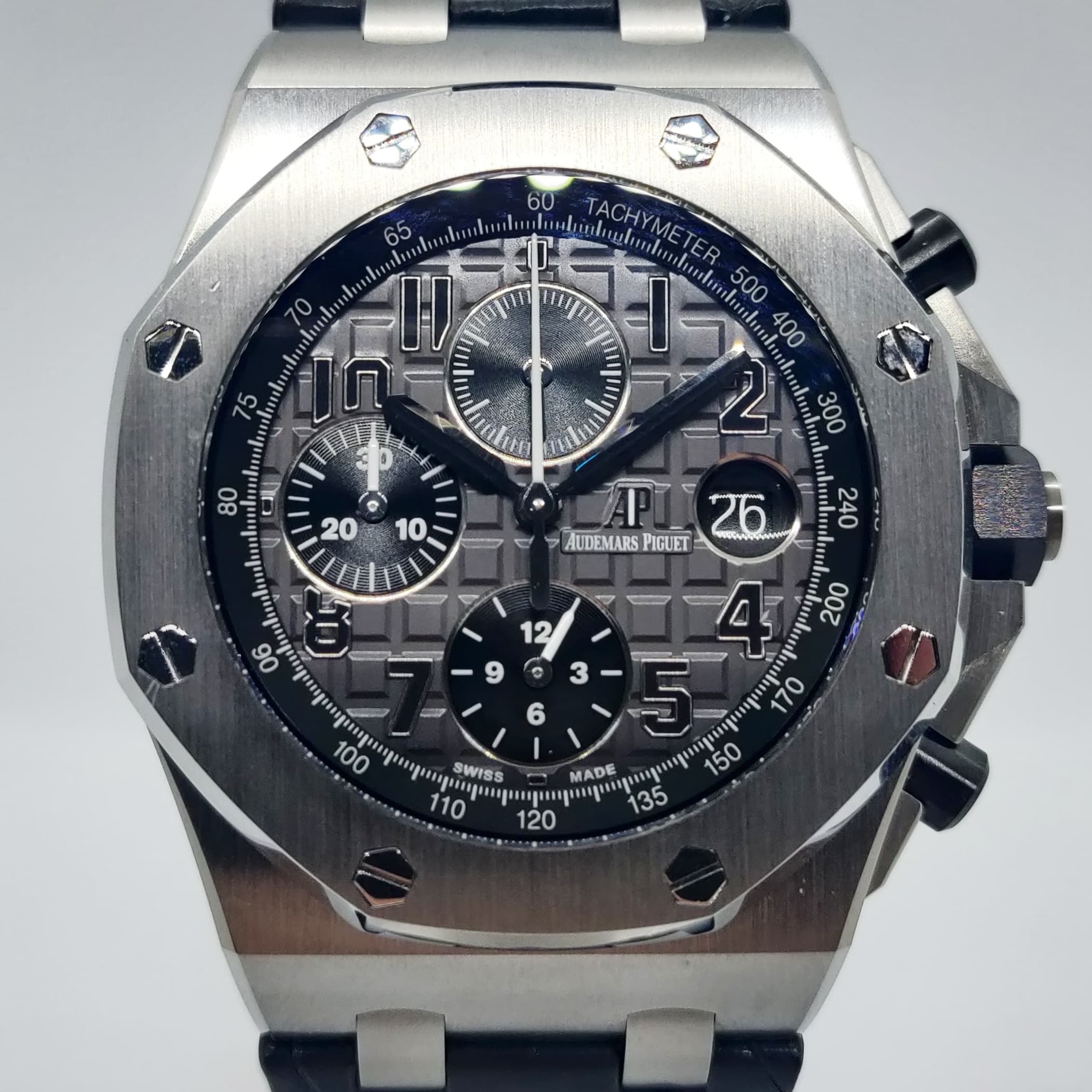 Reloj Audemars Piguet Royal Oak Offshore Elephant en acero con cronógrafo y esfera gris texturada en Joyería Recoleta