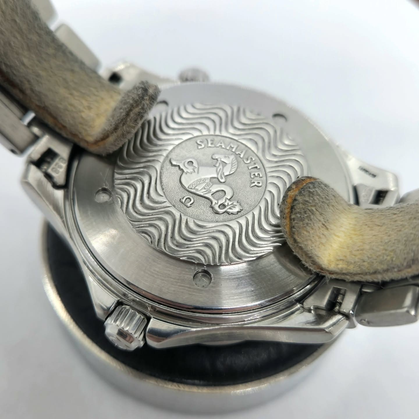 Omega Seamaster James Bond 41 — Joyería Recoleta