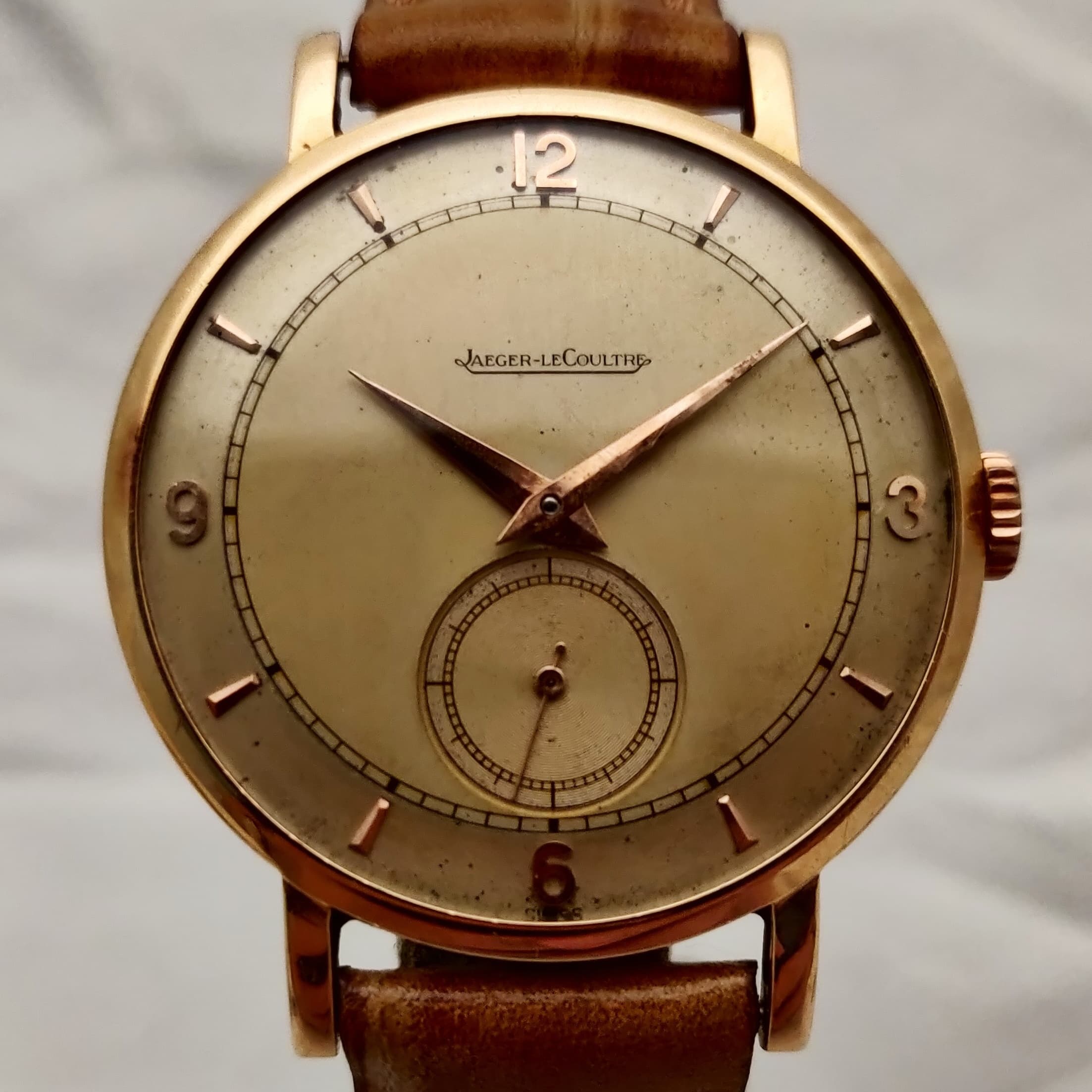 Reloj Jaeger-LeCoultre vintage oro rosa años 40 con segundero pequeño en Joyería Recoleta