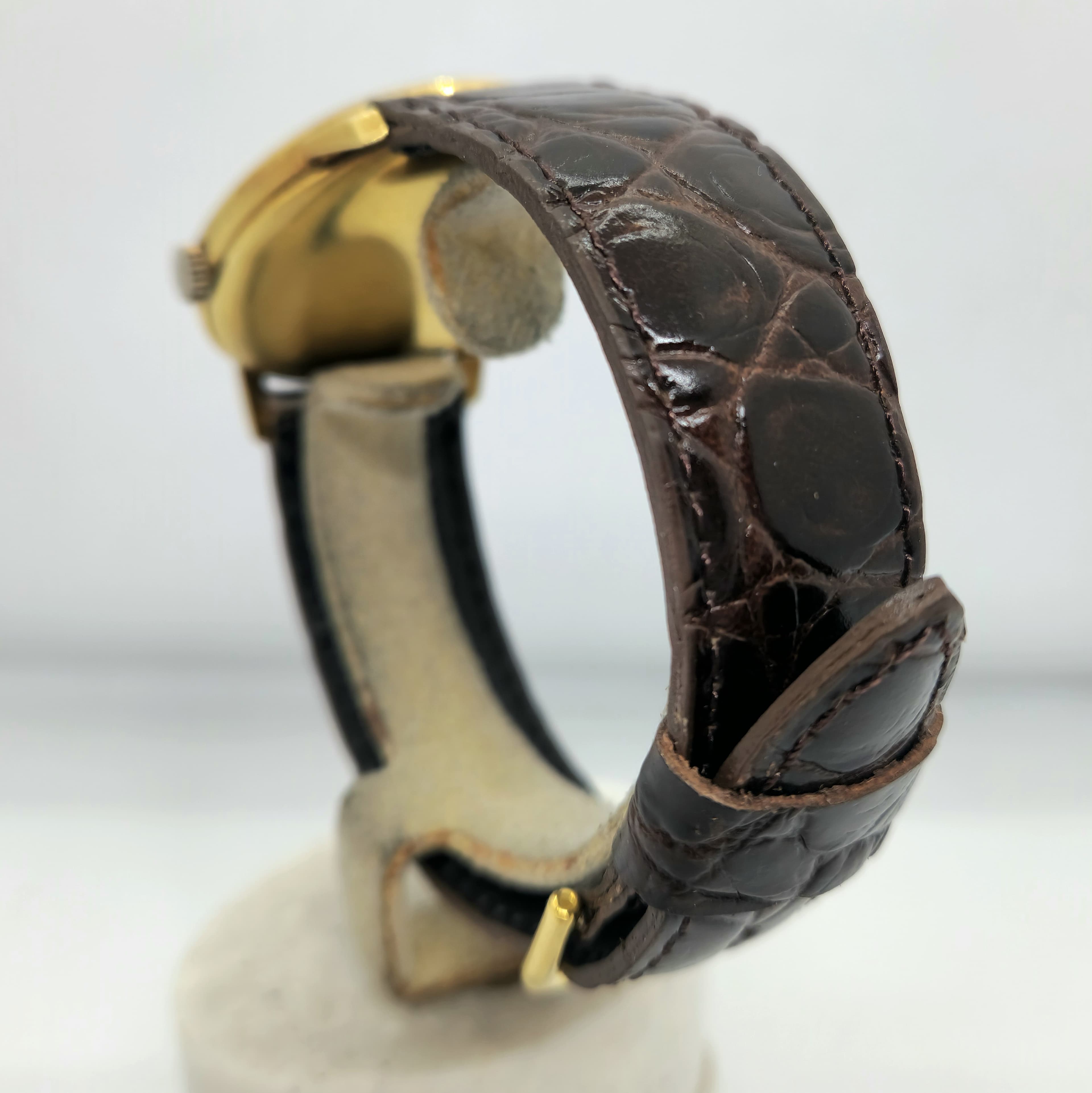 Longines 490 Oro "Wide Boy" — Relojes Exclusivos BA