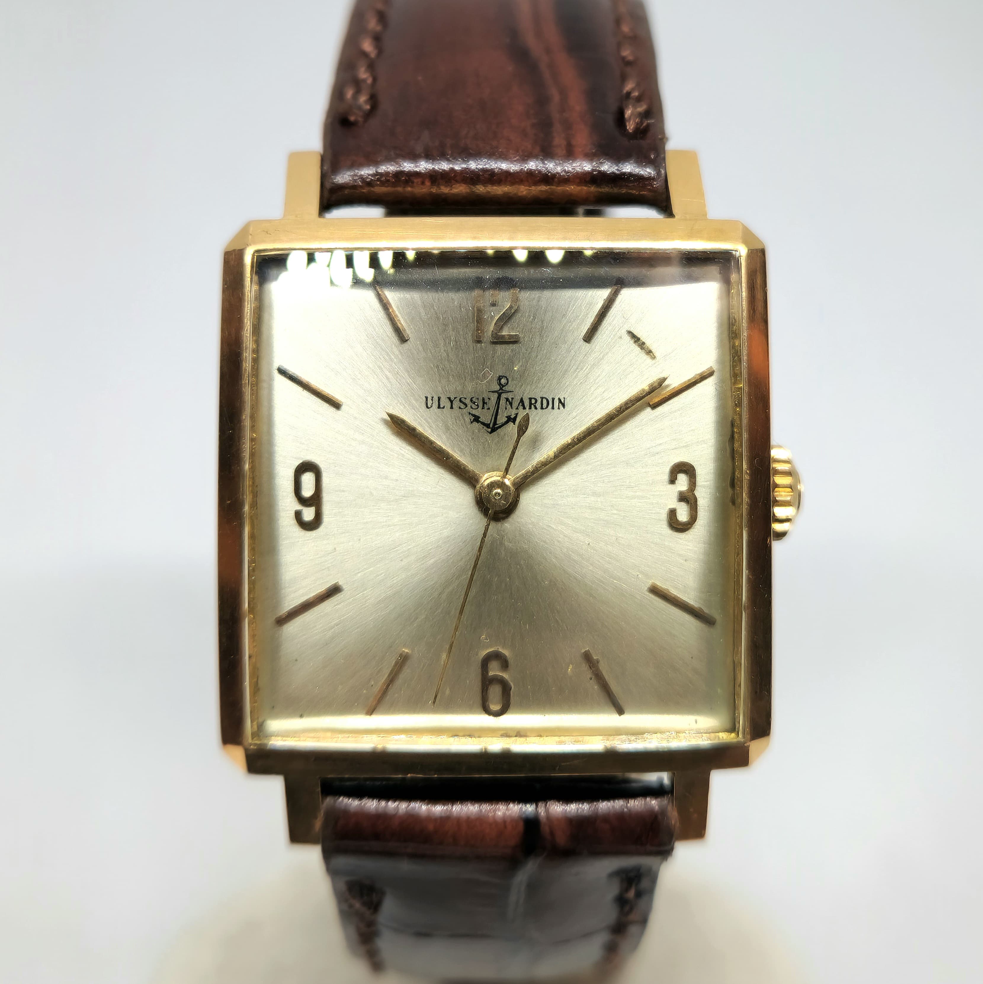 Ulysse Nardin Cuadrado Oro — Joyería Recoleta