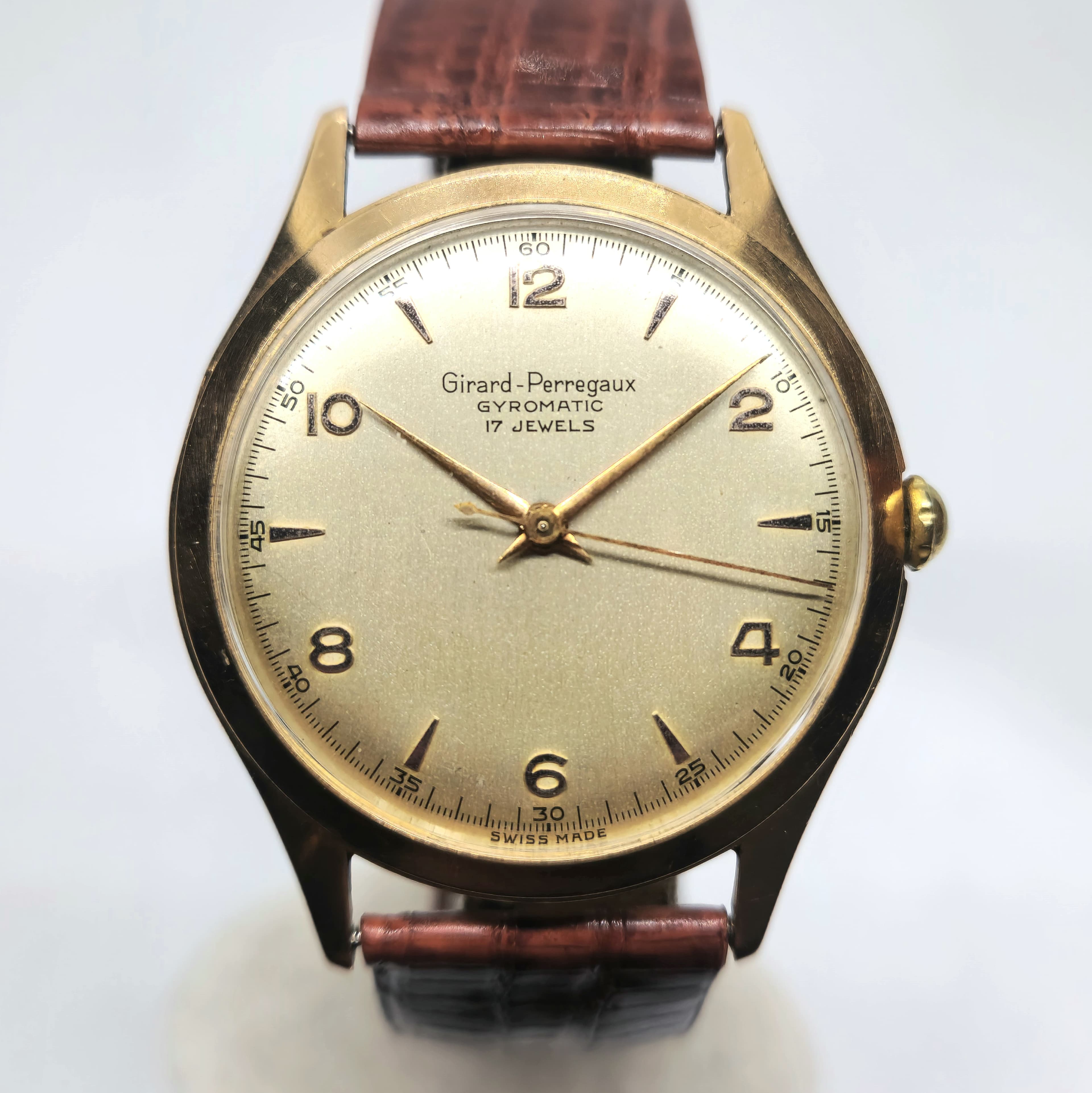 Girard Perregaux Gyromatic Oro — Joyería Recoleta
