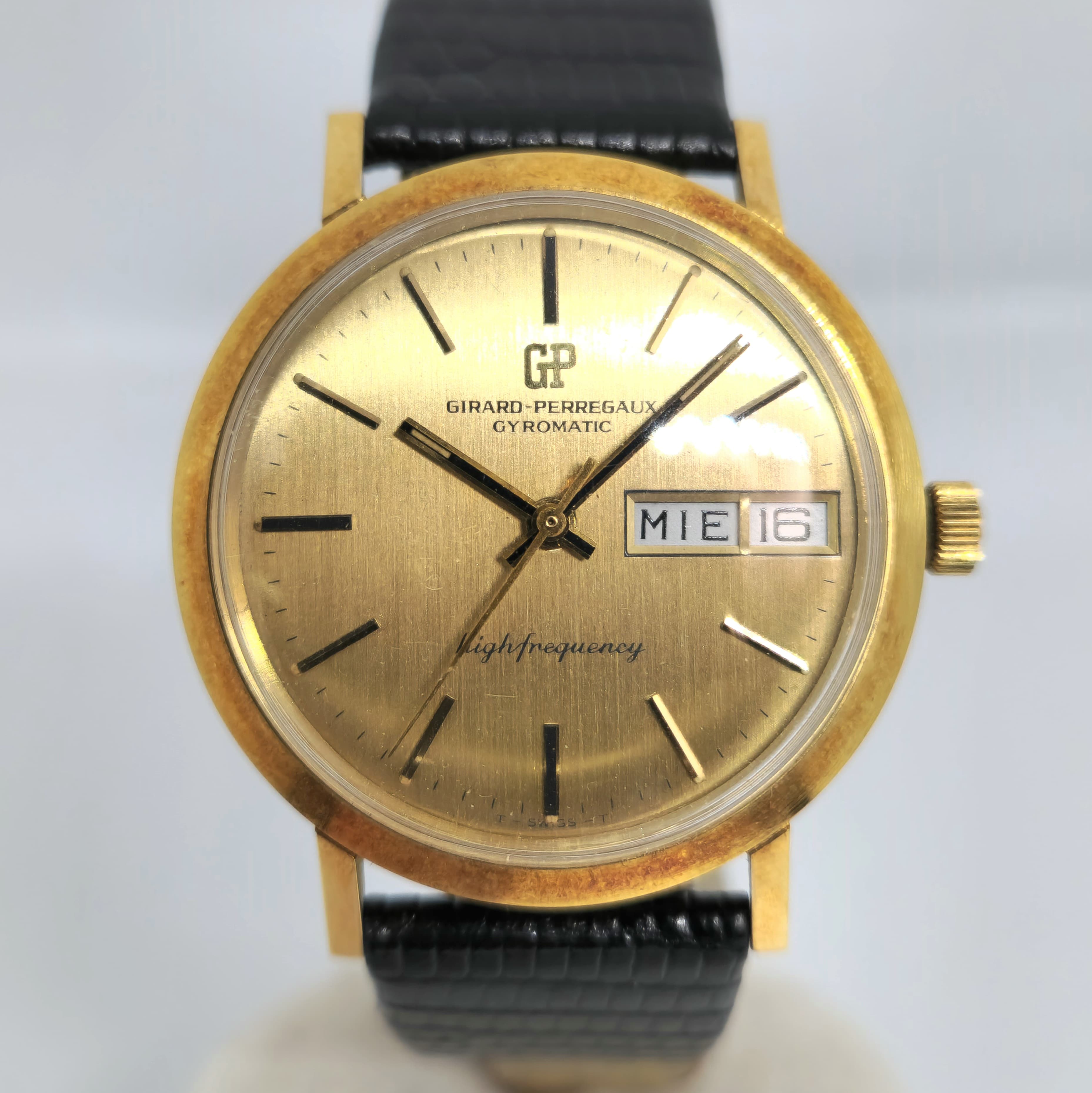 Girard Perregaux Gyromatic Oro — Joyería Recoleta
