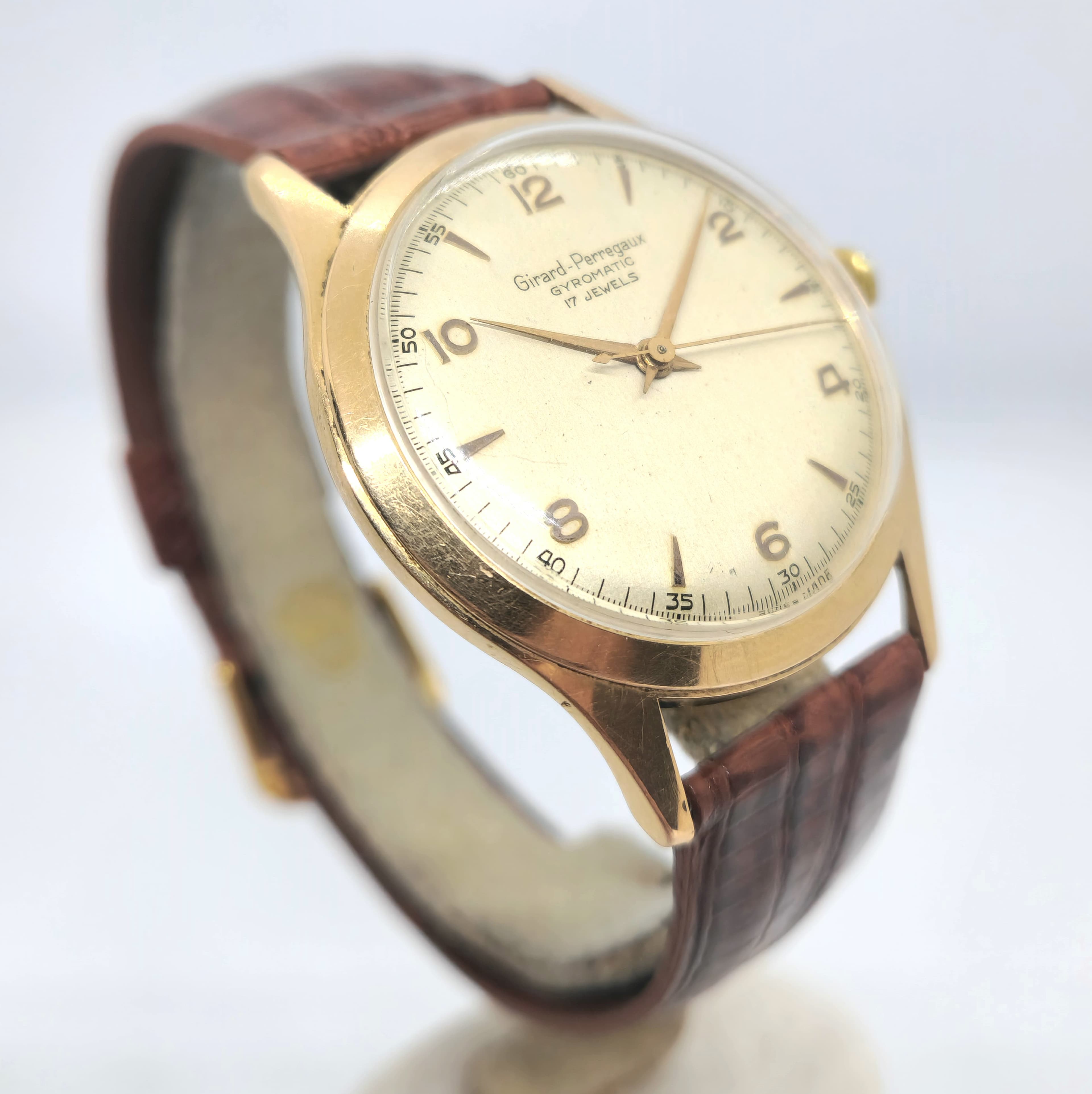Girard Perregaux Gyromatic Oro — Joyería Recoleta