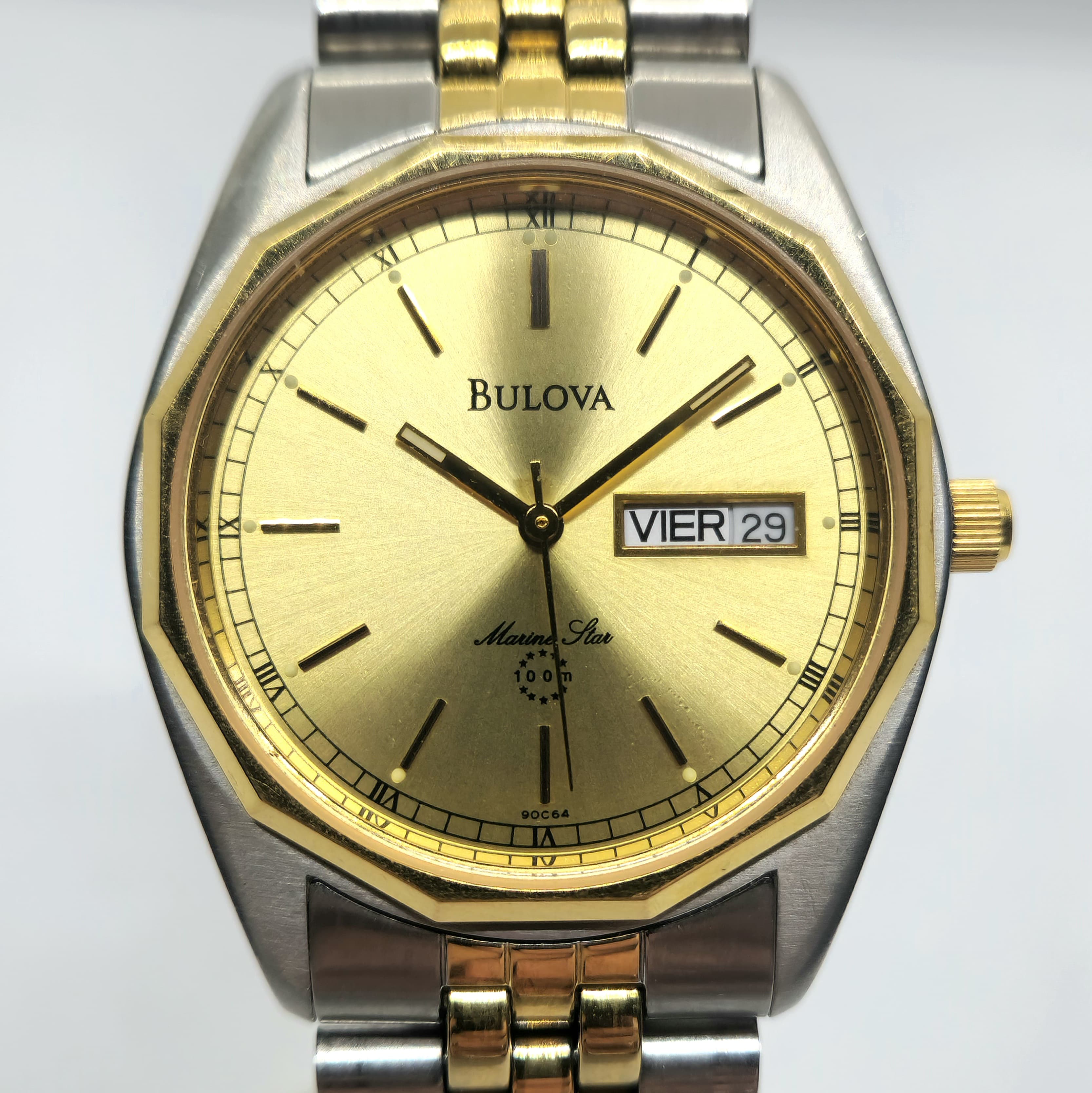 Reloj Bulova Marine Star combinado acero y dorado con dial champagne en Joyería Recoleta