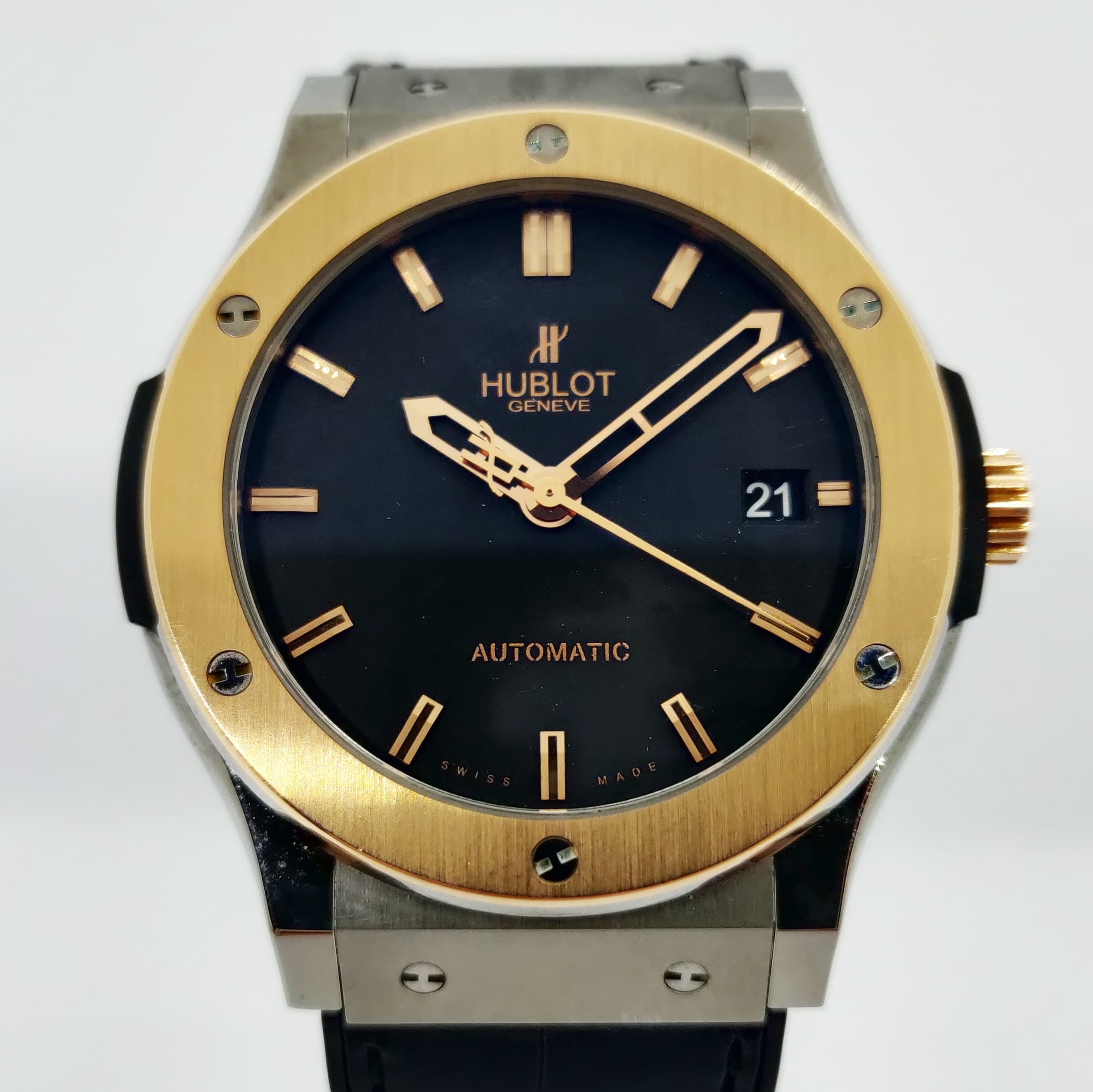 Reloj automático Hublot Classic Fusion bicolor acero y oro rosa con dial negro en Joyería Recoleta