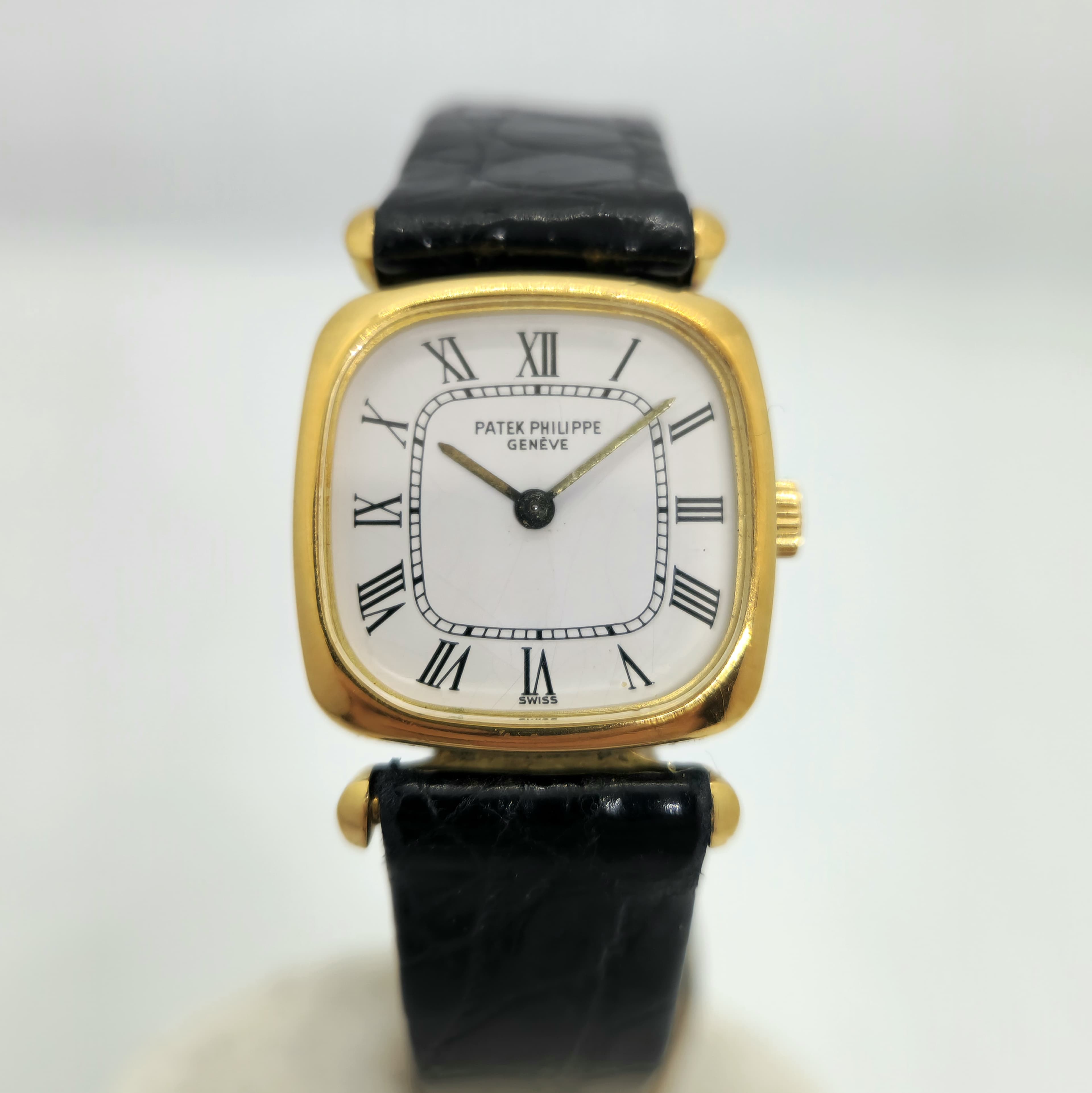 Reloj Patek Philippe ref. 4459 oro amarillo 18k con dial blanco y números romanos en Joyería Recoleta