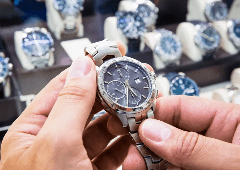 La Importancia de la Autenticidad en la Compra de Relojes de Alta Gama