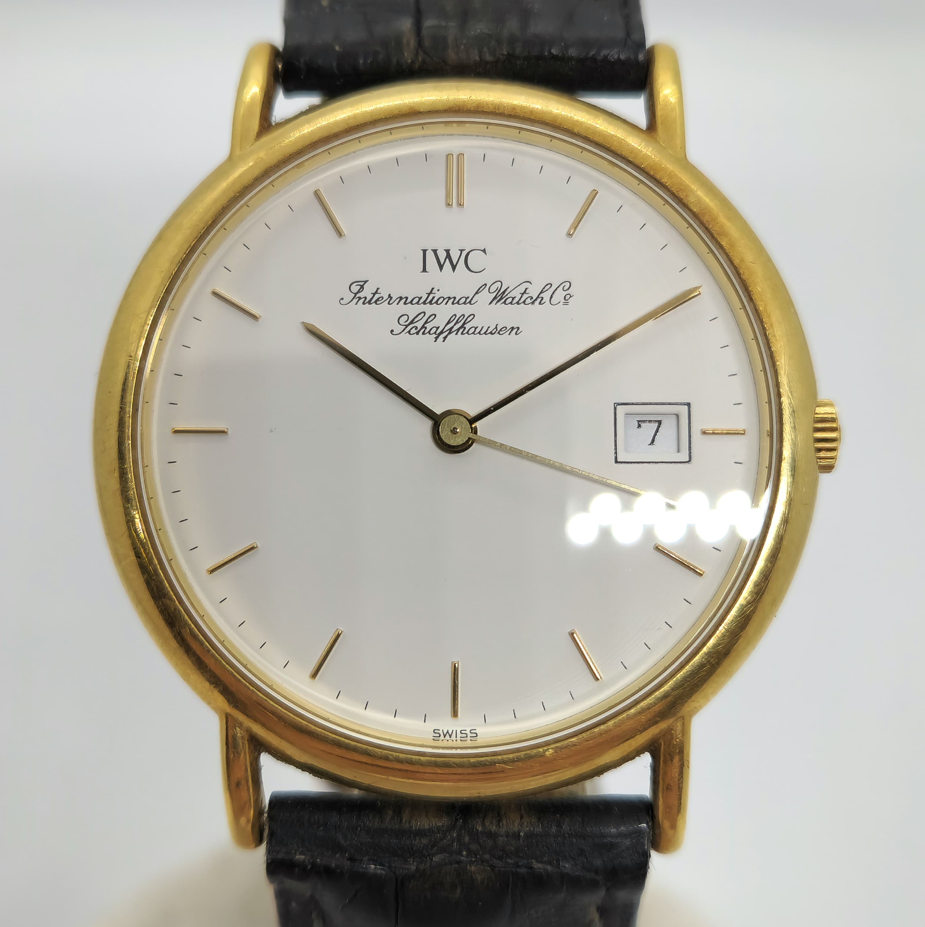 Reloj IWC Portofino Oro amarillo 18k con esfera blanca y correa cuero en Joyería Recoleta