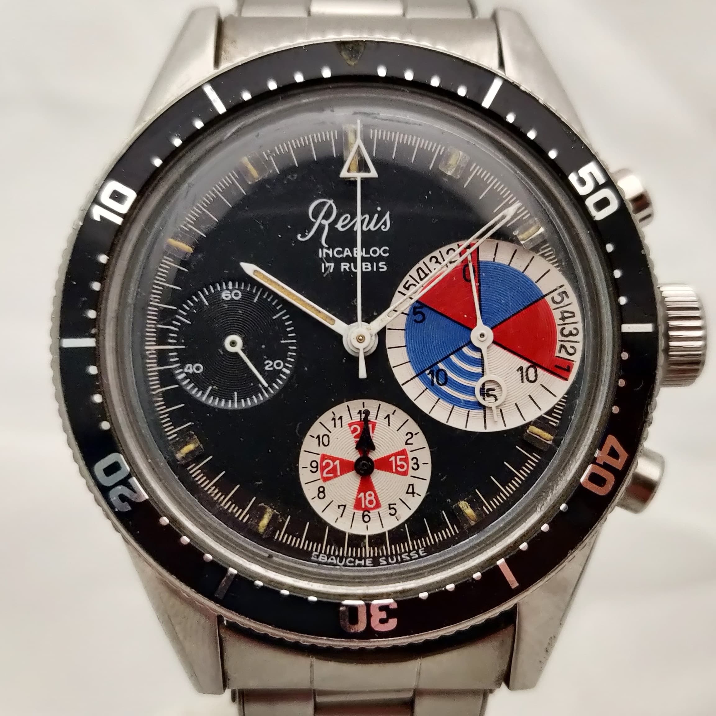 Reloj cronógrafo Renis Yachtingraph Regatta en acero con esfera negra y subdiales regata en Joyería Recoleta